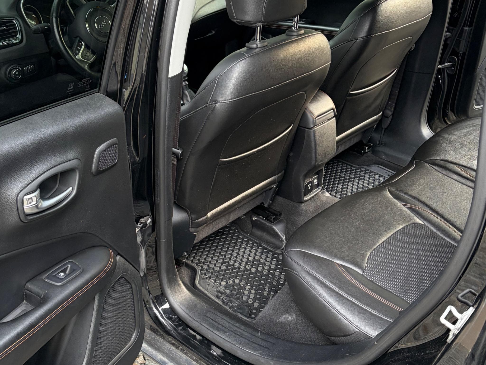 Jeep Compass (2019) - Photo 9