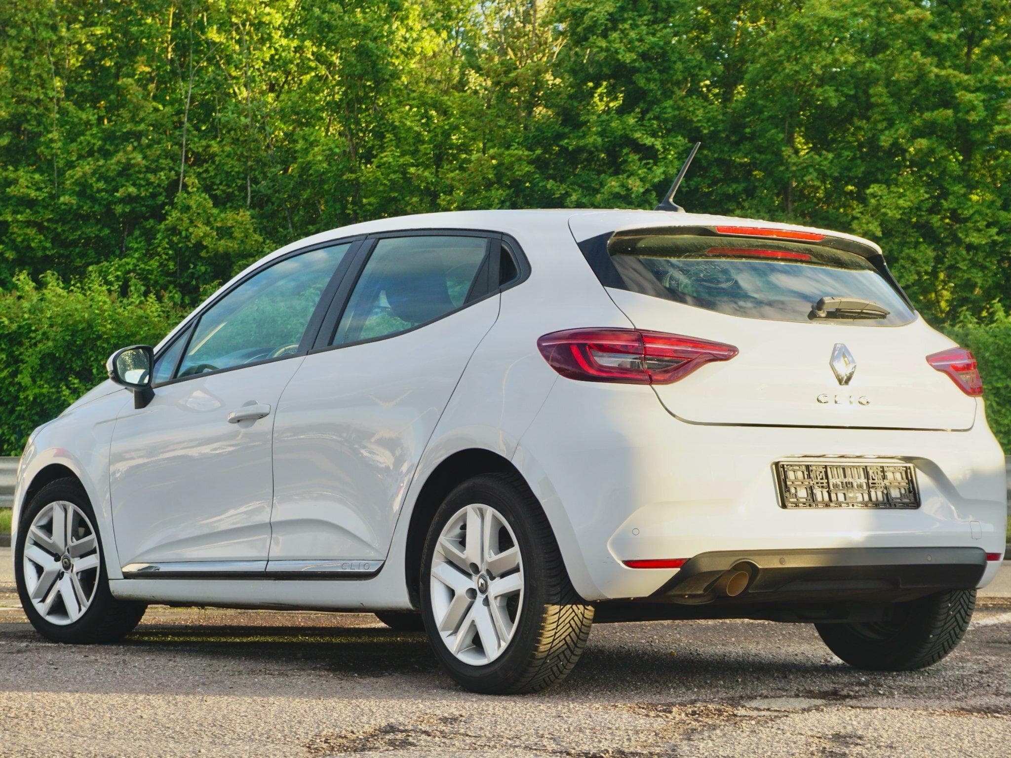 Renault Clio Renault Clio 5  - 1.0 TCe 91 ch (2021) - Photo 4