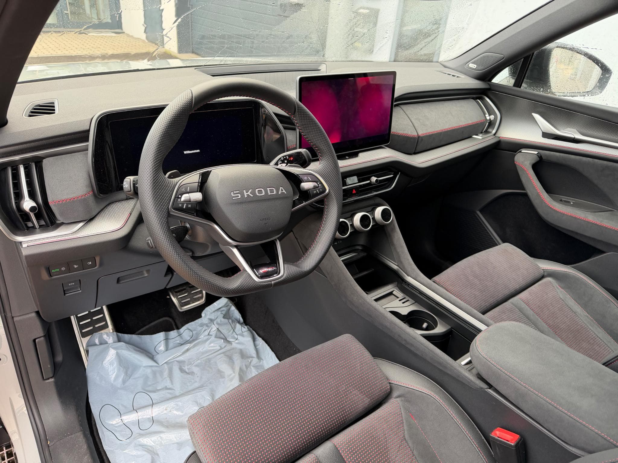 Skoda Kodiaq RS 2.0 TSI 195kW 4x4 (2025) - Photo 7