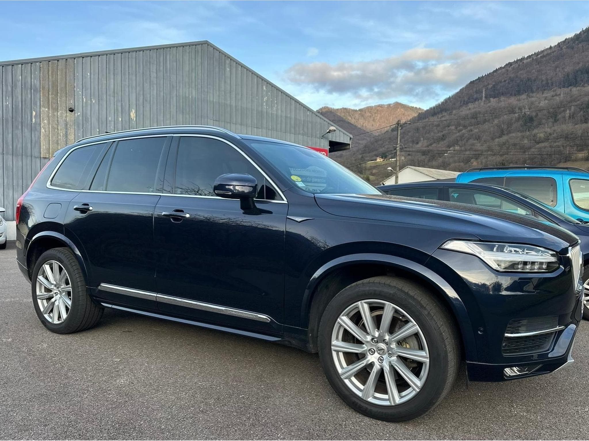 Volvo XC90 Volvo XC90 2.0 D5 AWD 235CH, boite autom (2017) - Photo 2