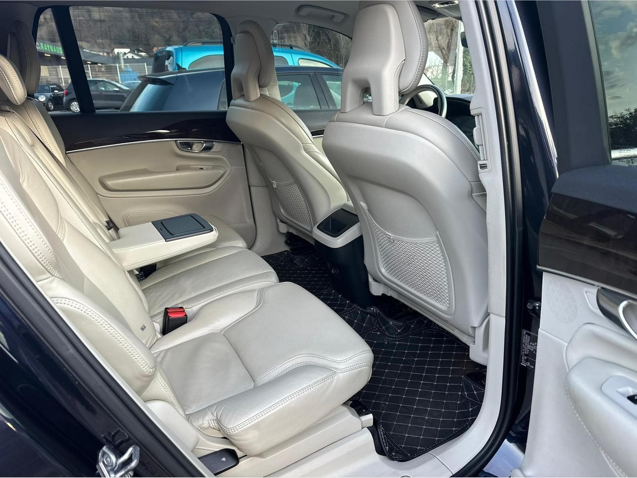 Volvo XC90 Volvo XC90 2.0 D5 AWD 235CH, boite autom (2017) - Photo 3