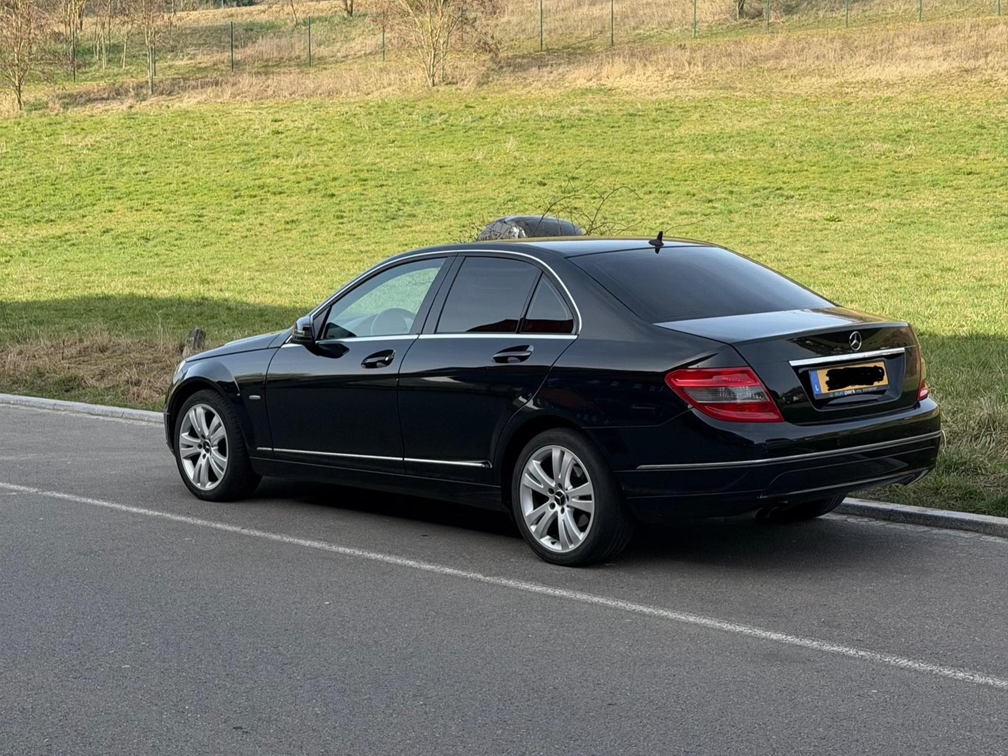 Mercedes C 180 CGI (2010) - Photo 1