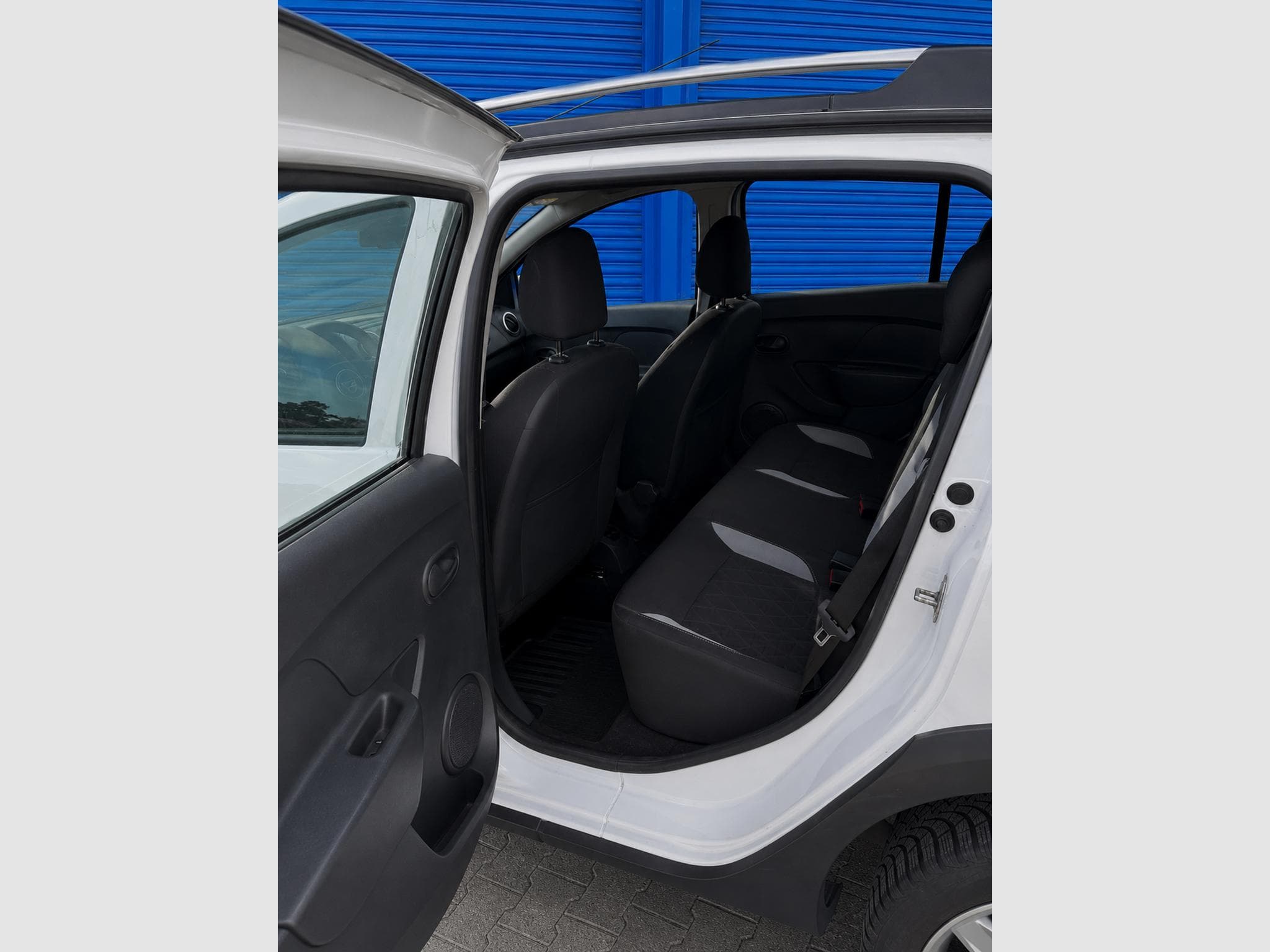 Dacia Sandero Stepway 1.5 DCI (2016) - Photo 6