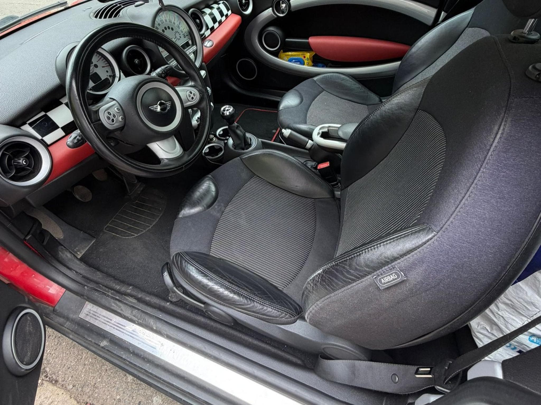 Mini Cooper (2007) - Photo 3