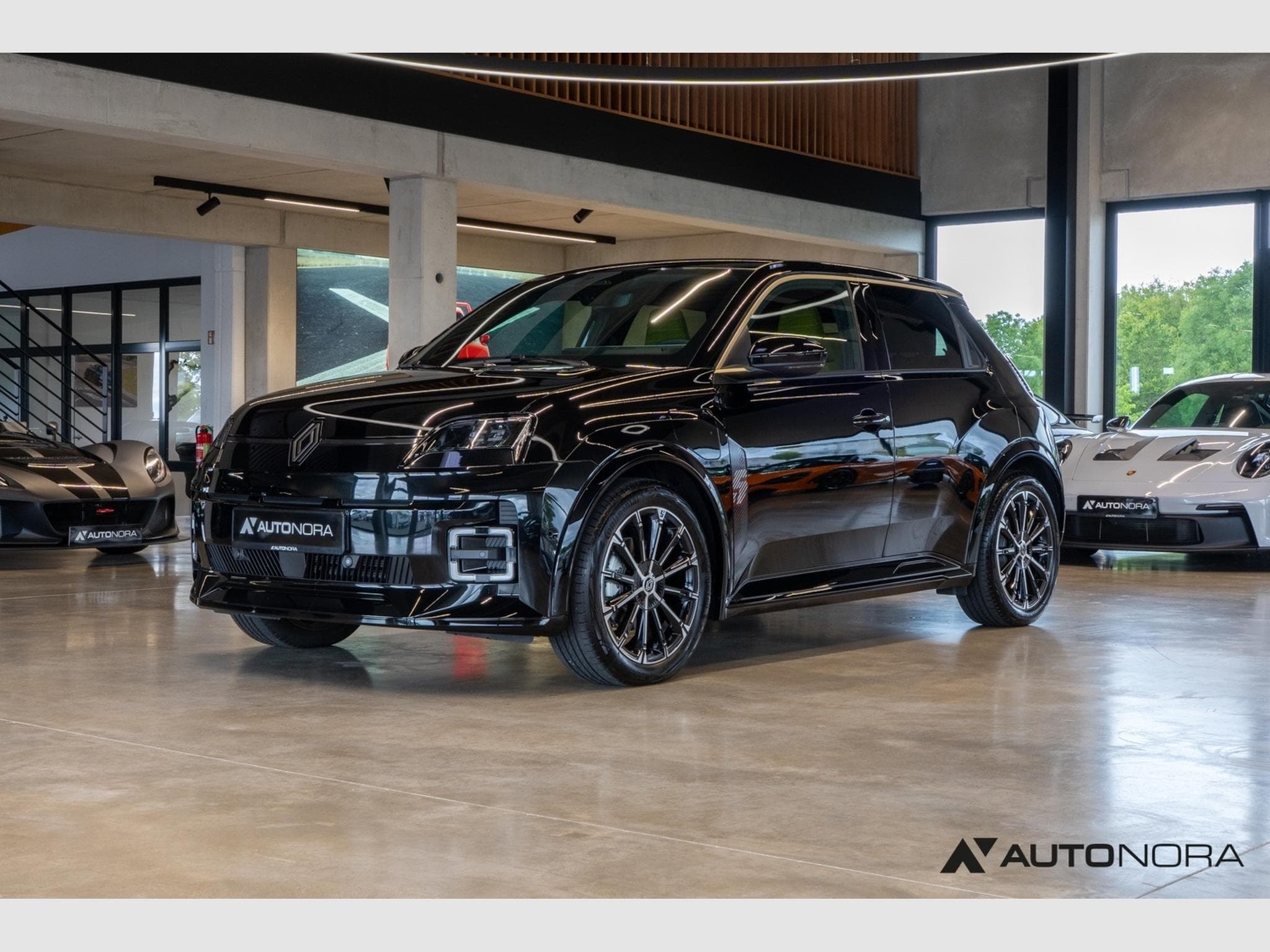 Renault 5 E-Tech Iconic Five 150 Comfort Range (2025) - Photo 6