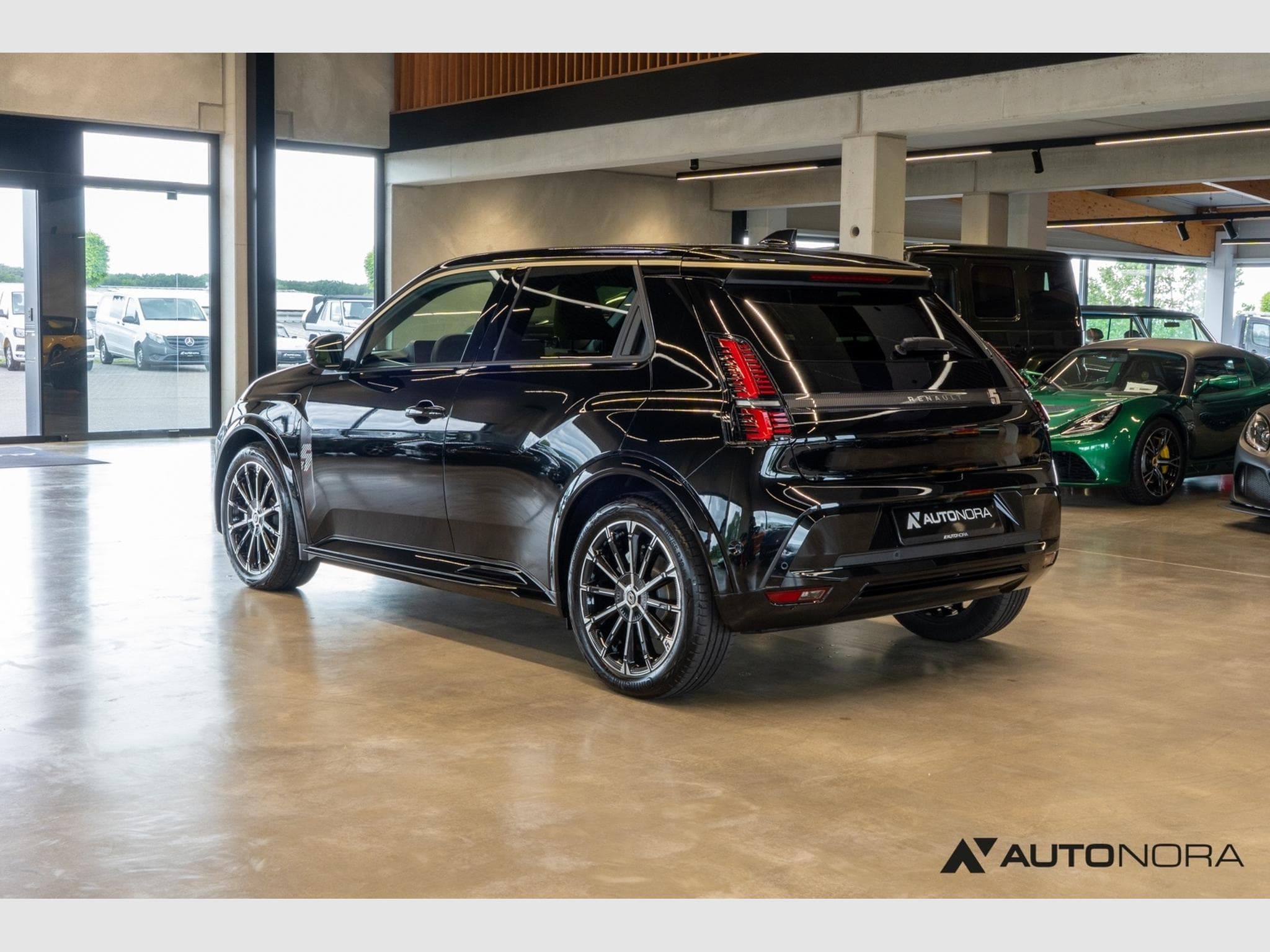 Renault 5 E-Tech Iconic Five 150 Comfort Range (2025) - Photo 2