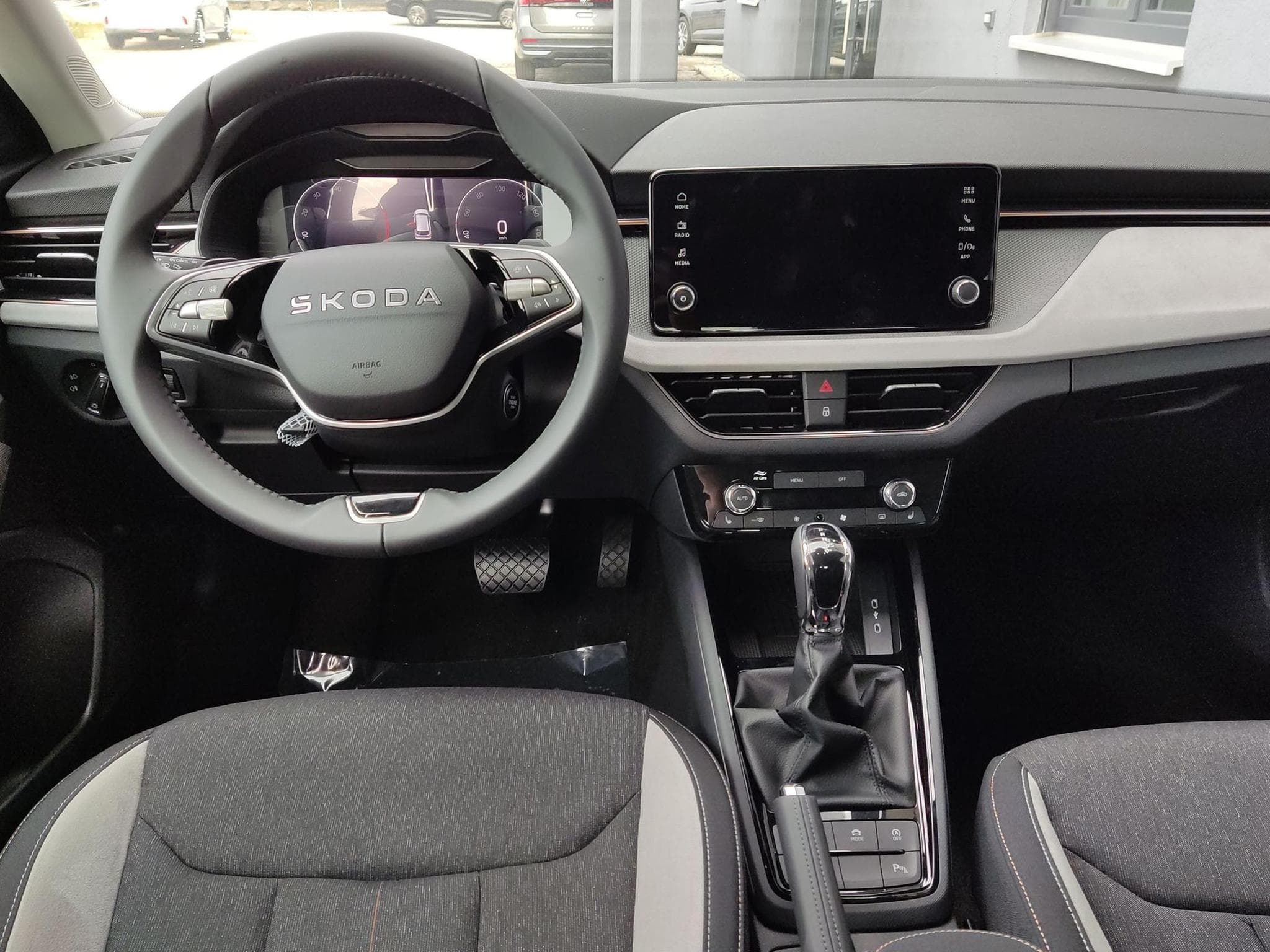 Skoda Kamiq 130 Jahre Premium (2026) - Foto 7