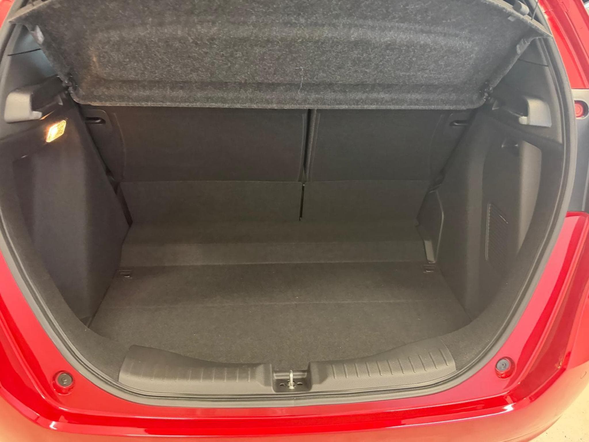 Honda Jazz Hybrid Elegance (2022) - Photo 12