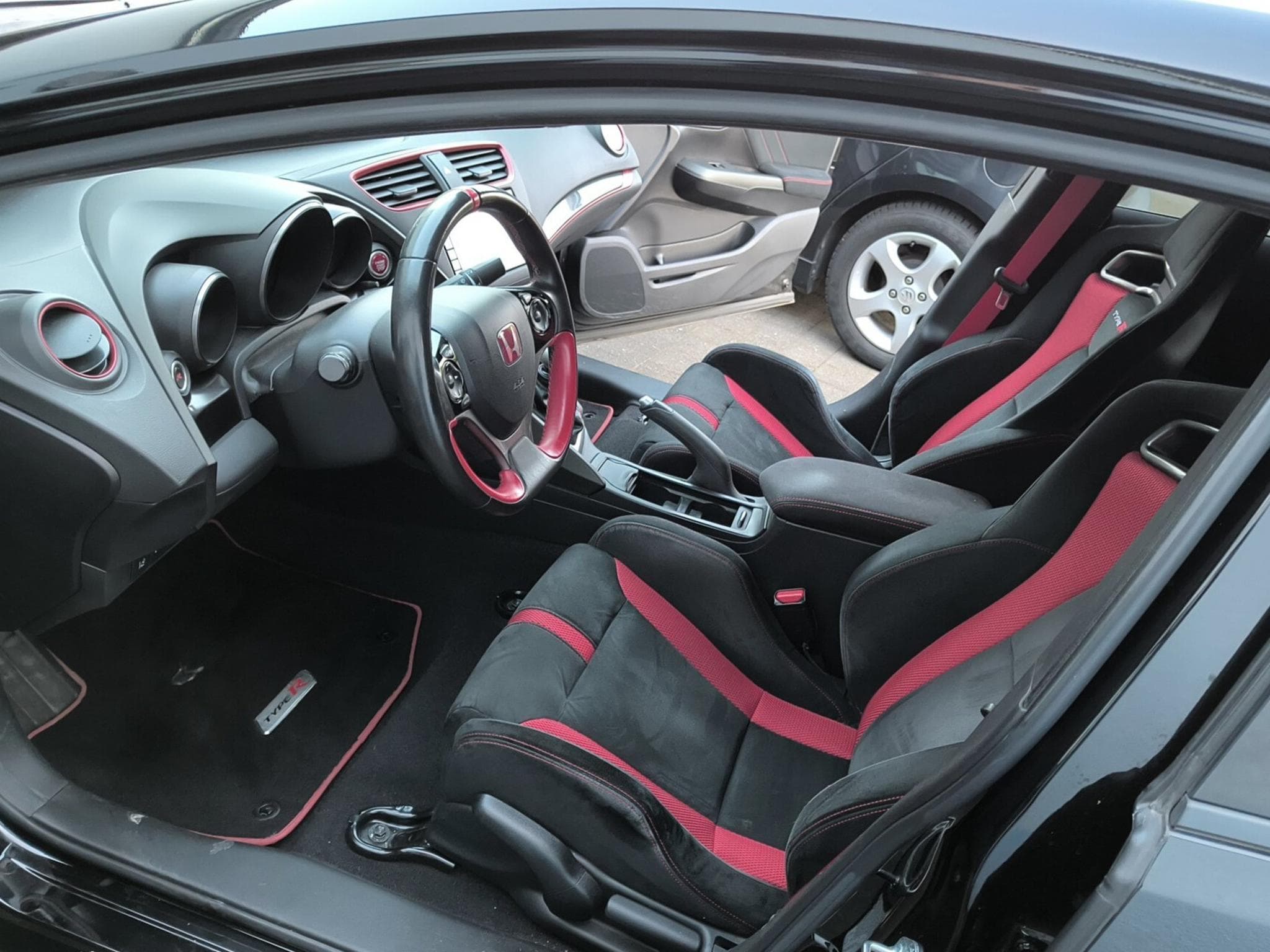 Honda Civic Type-R -- FK2 Model ! (2016) - Photo 4