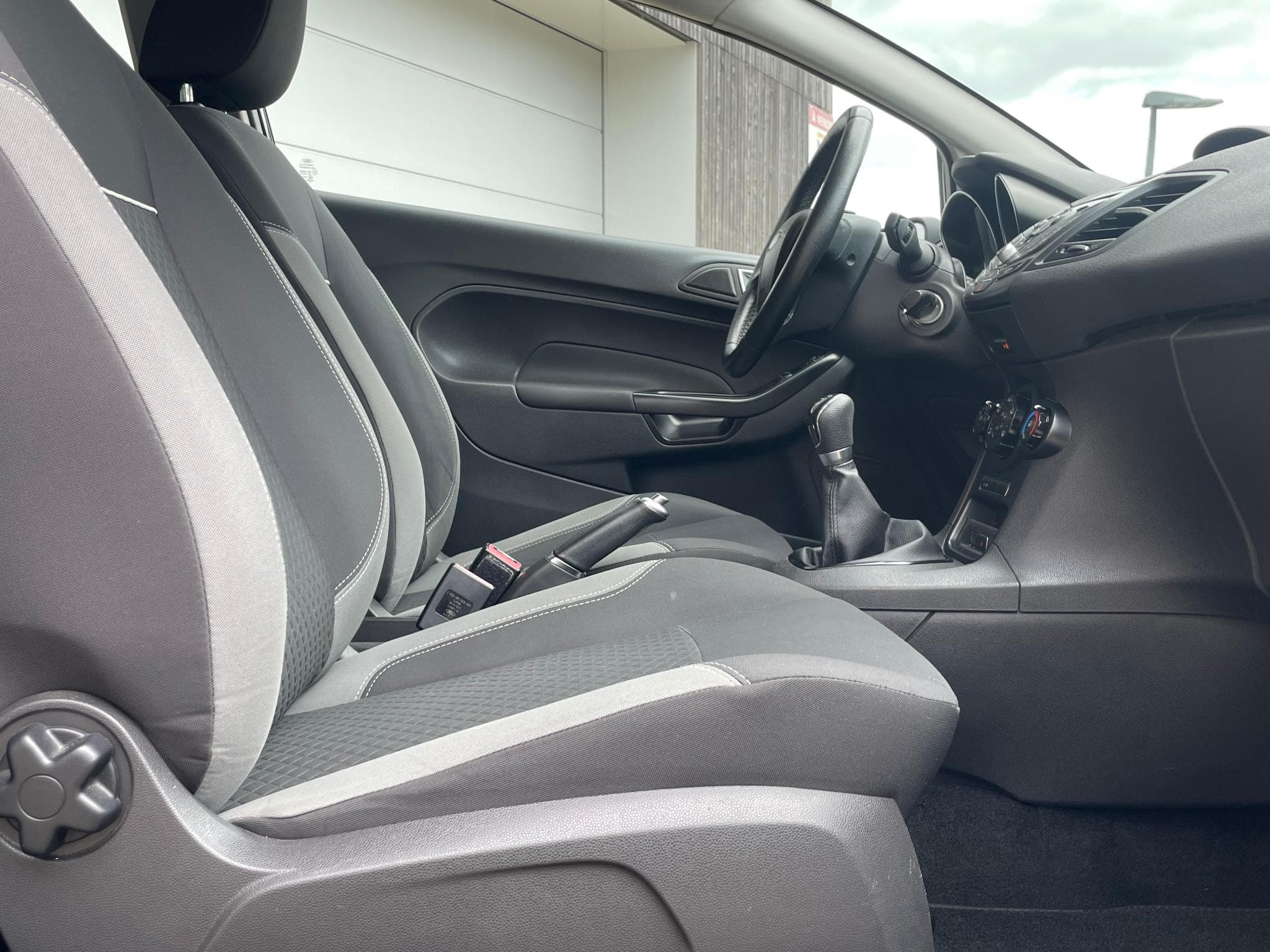 Ford Fiesta 1.0 Ecoboost ST-line (2016) - Photo 4
