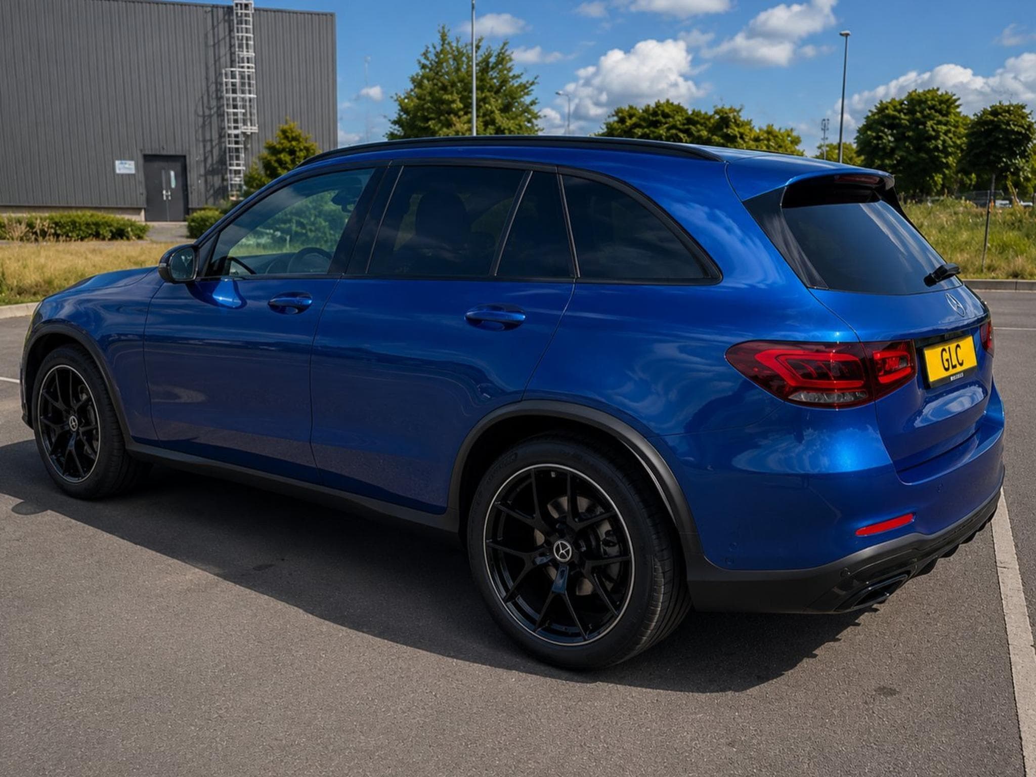 Mercedes GLC 220 AMG PLUS (2022) - Photo 6