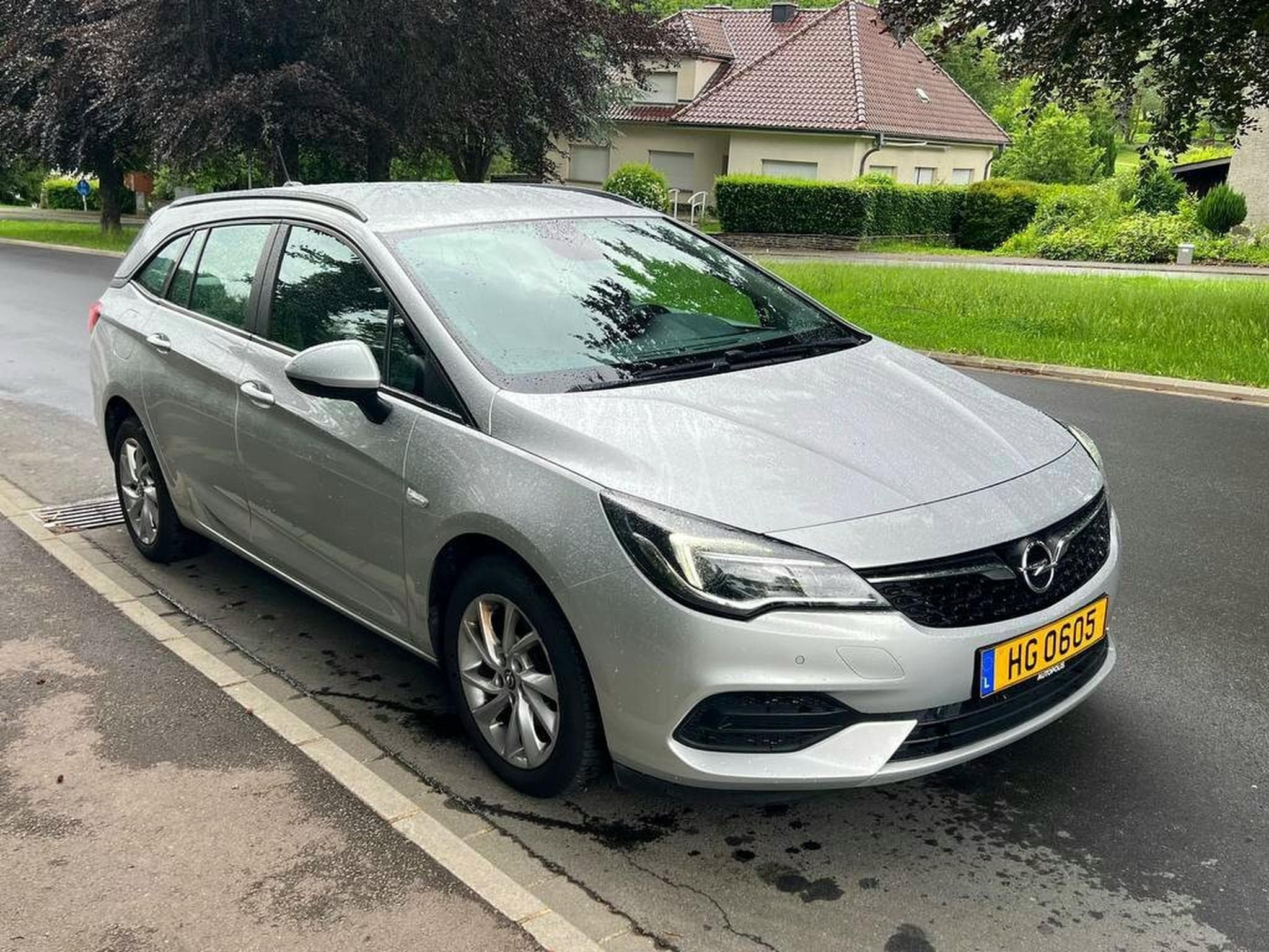 Opel Astra SPORTS TOURER (2020) - Photo 2
