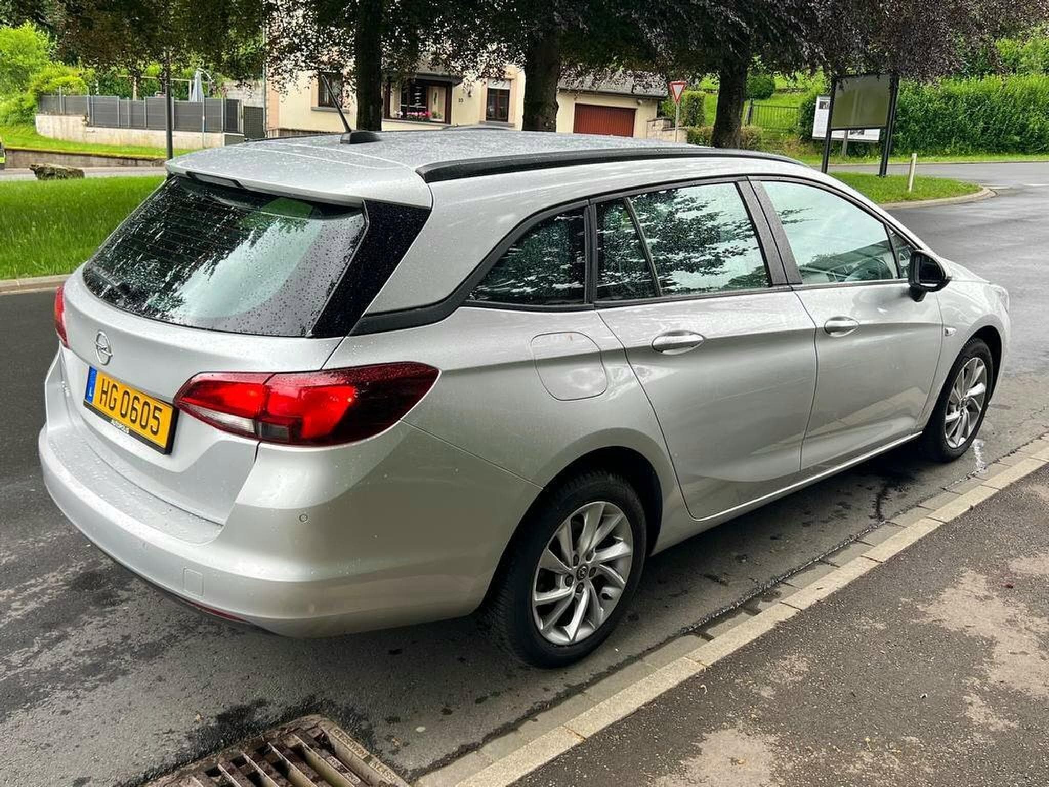 Opel Astra SPORTS TOURER (2020) - Photo 4