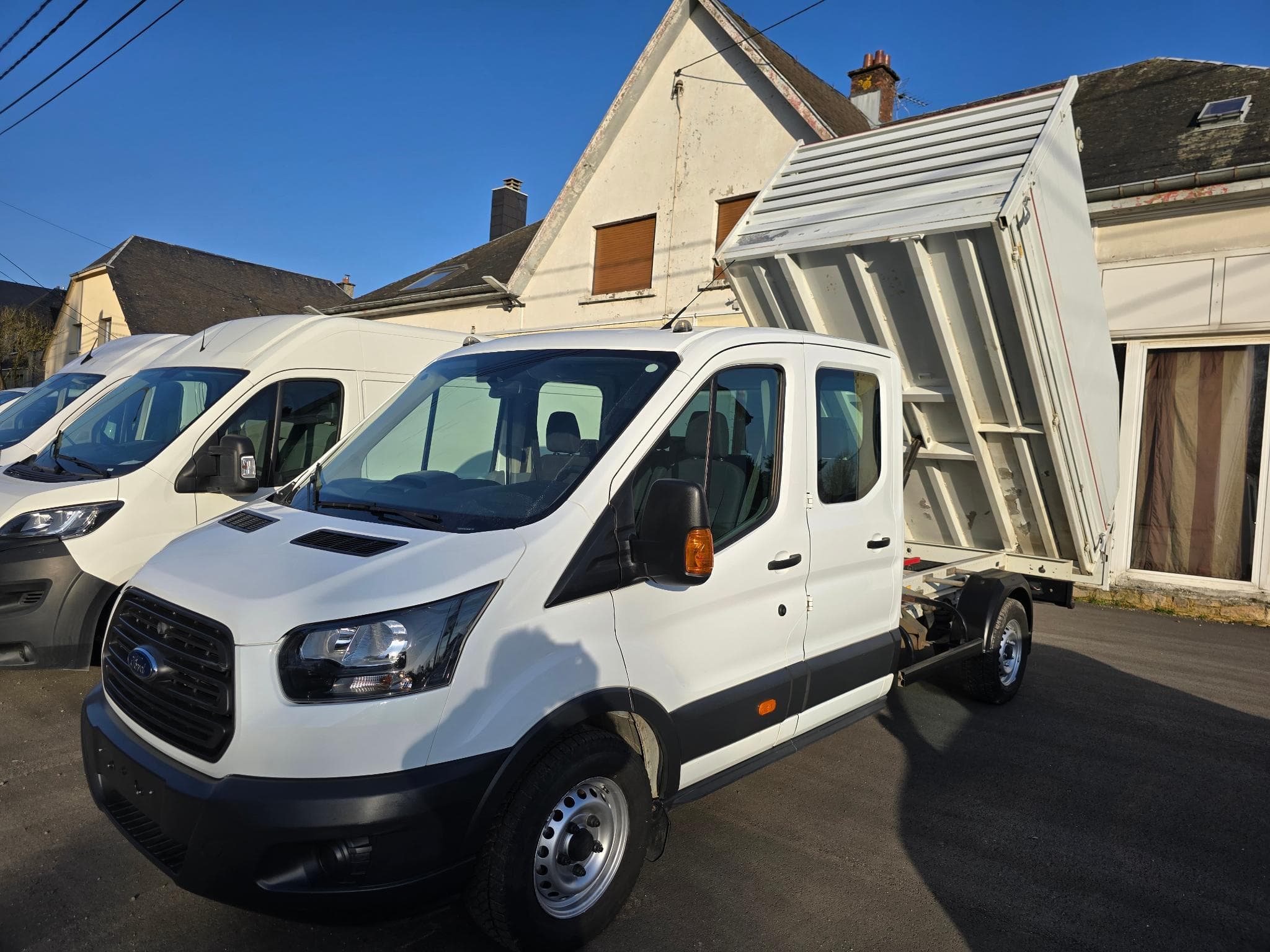 Ford Transit 2T 170 cv double cabine basculant avec accessoires 4X4 très rar (2019) - Photo 1