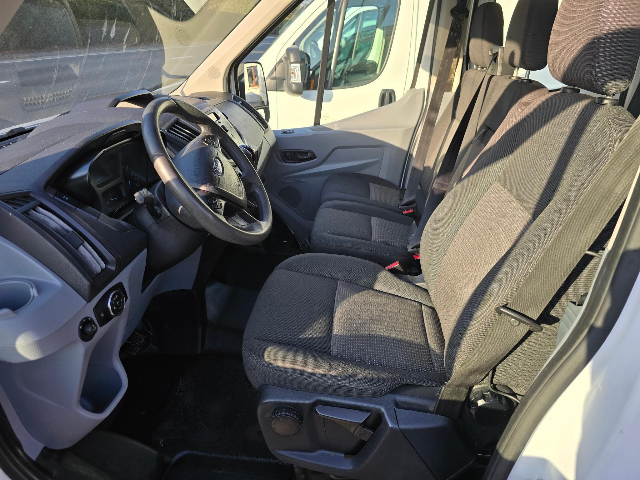 Ford Transit 2T 170 cv double cabine basculant avec accessoires 4X4 très rar (2019) - Photo 11