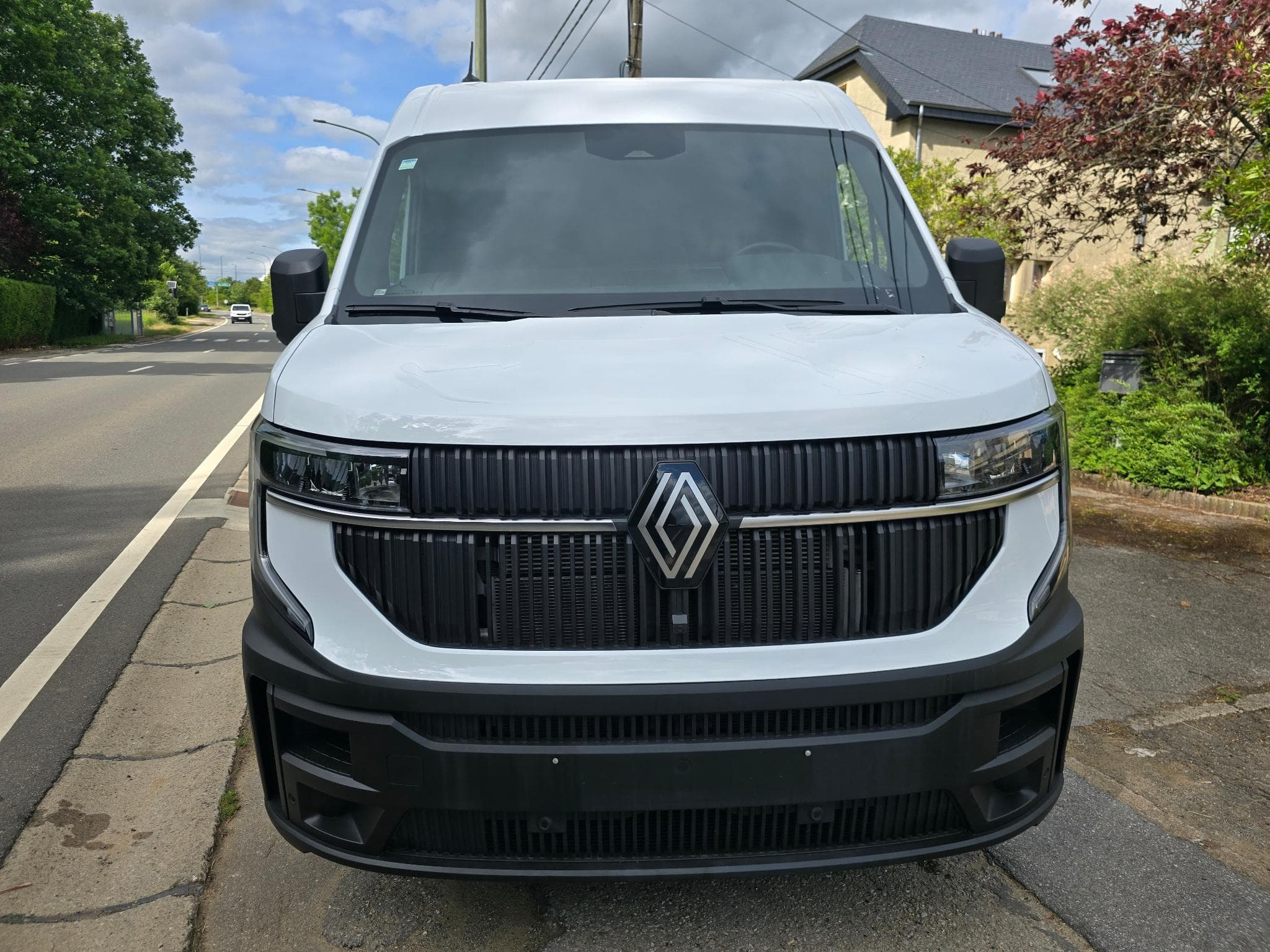 Renault Master New modèle dci 150 CV L3 H2 boite auto 12000 kms opts 2026 2 (2026) - Photo 2