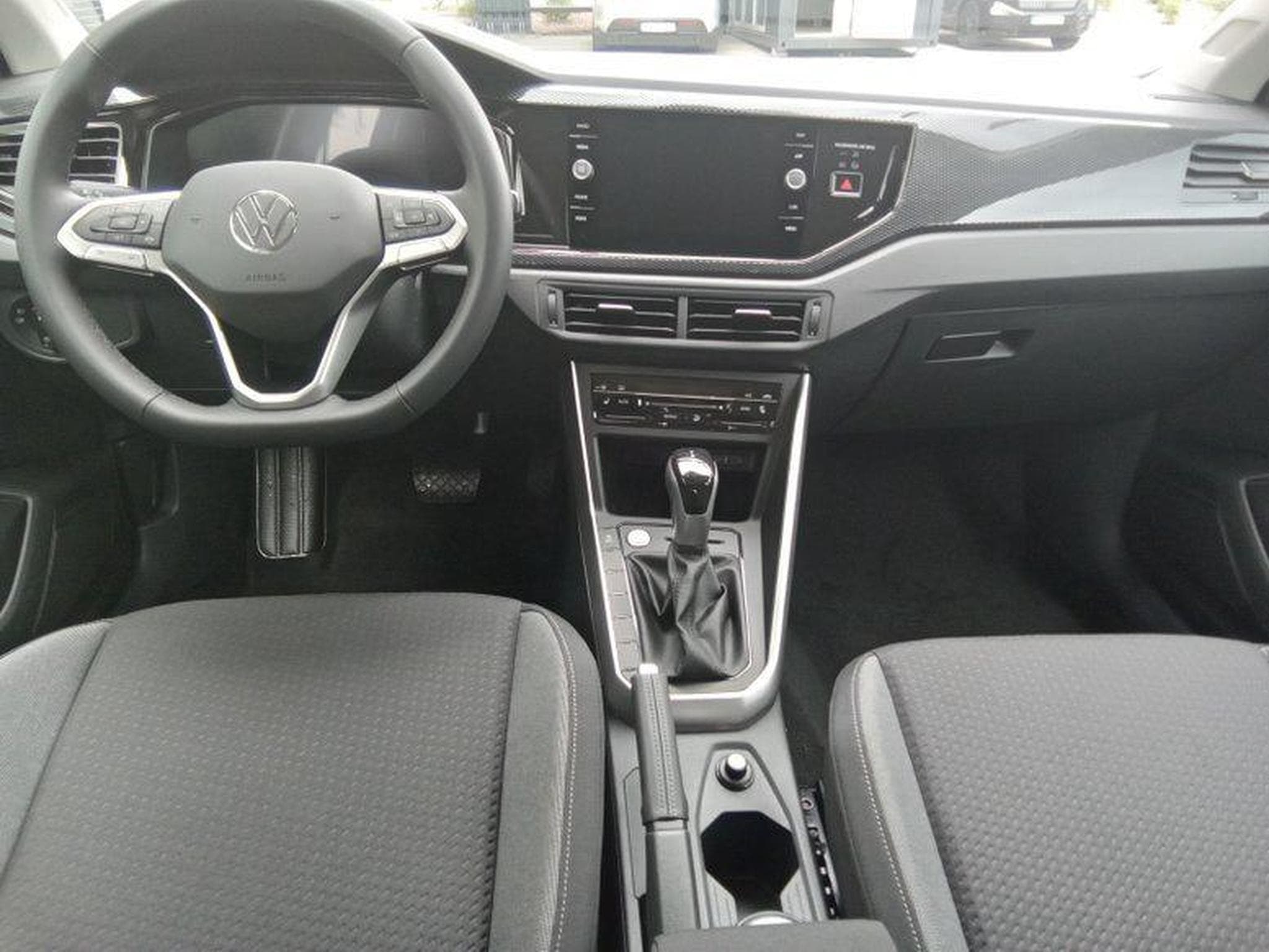 VW Taigo Life 1.0 TSI 7-Gang-DSG (2025) - Foto 8