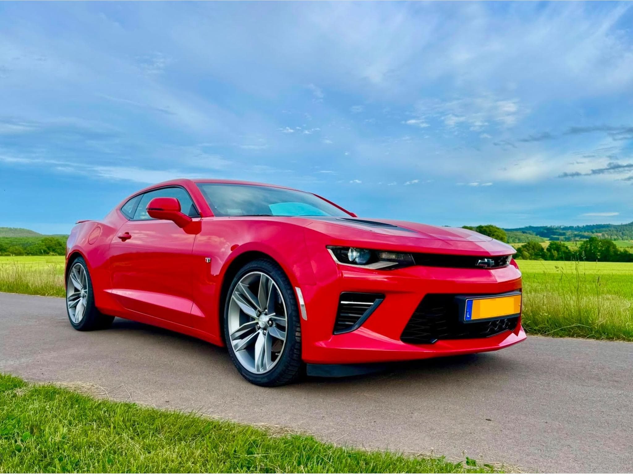 Chevrolet Camaro Touring (2019) - Photo 1