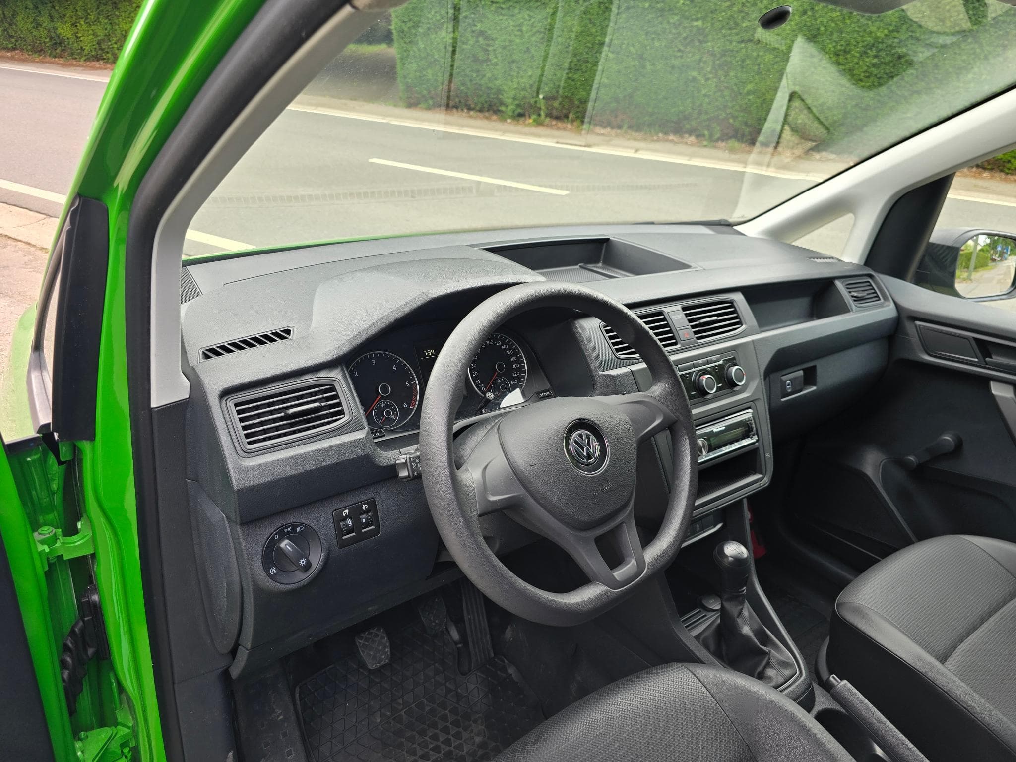 VW Caddy 2,0 tdi 08/2020 long 137000 kms 8890 HT (2020) - Foto 12