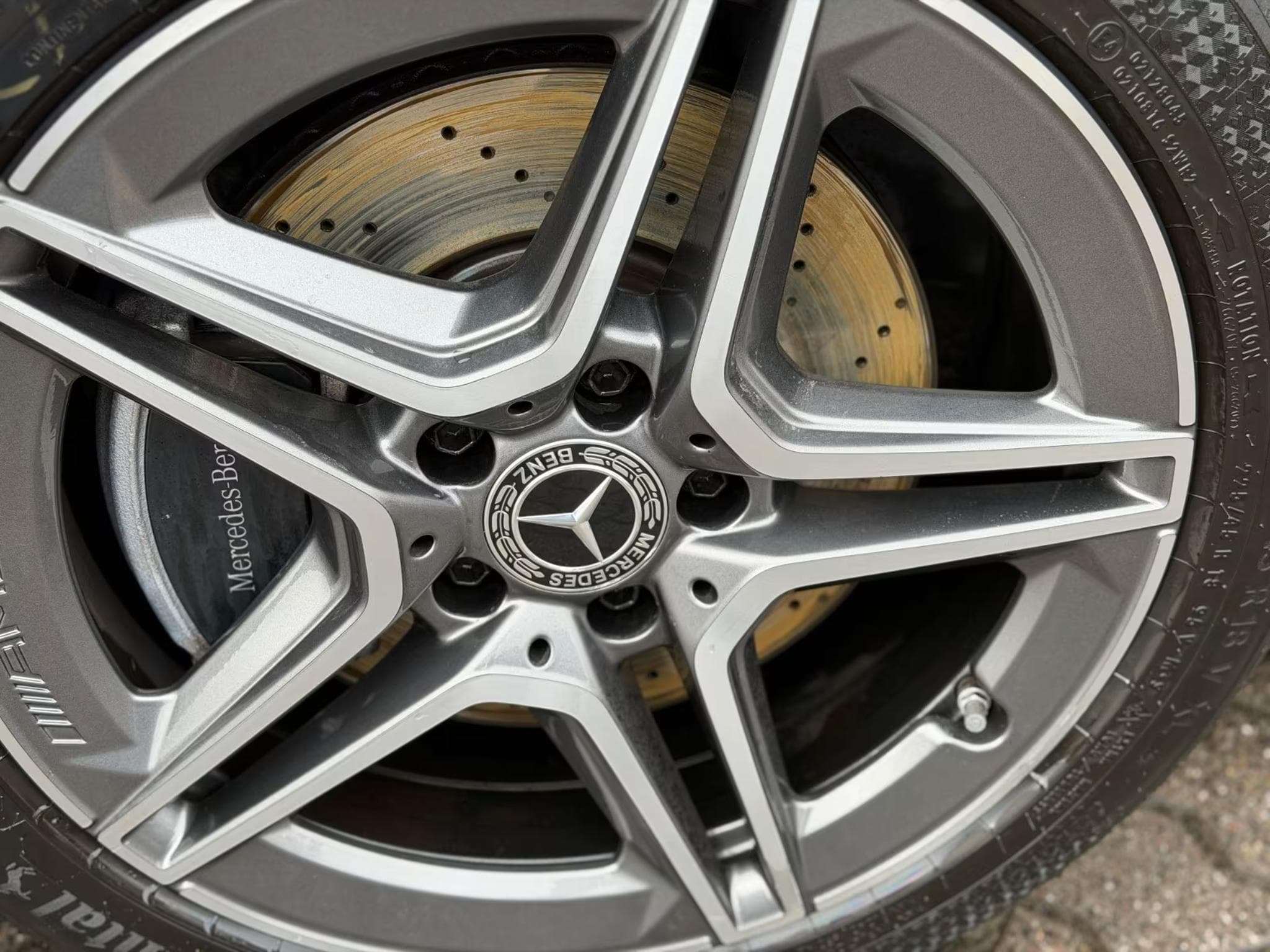 Mercedes CLA 220 AMG Line (2020) - Photo 6