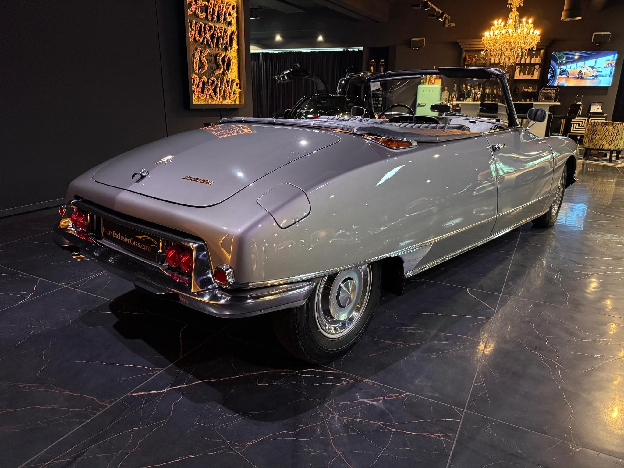 Citroën DS 21 Cabrio (1966) - Photo 2