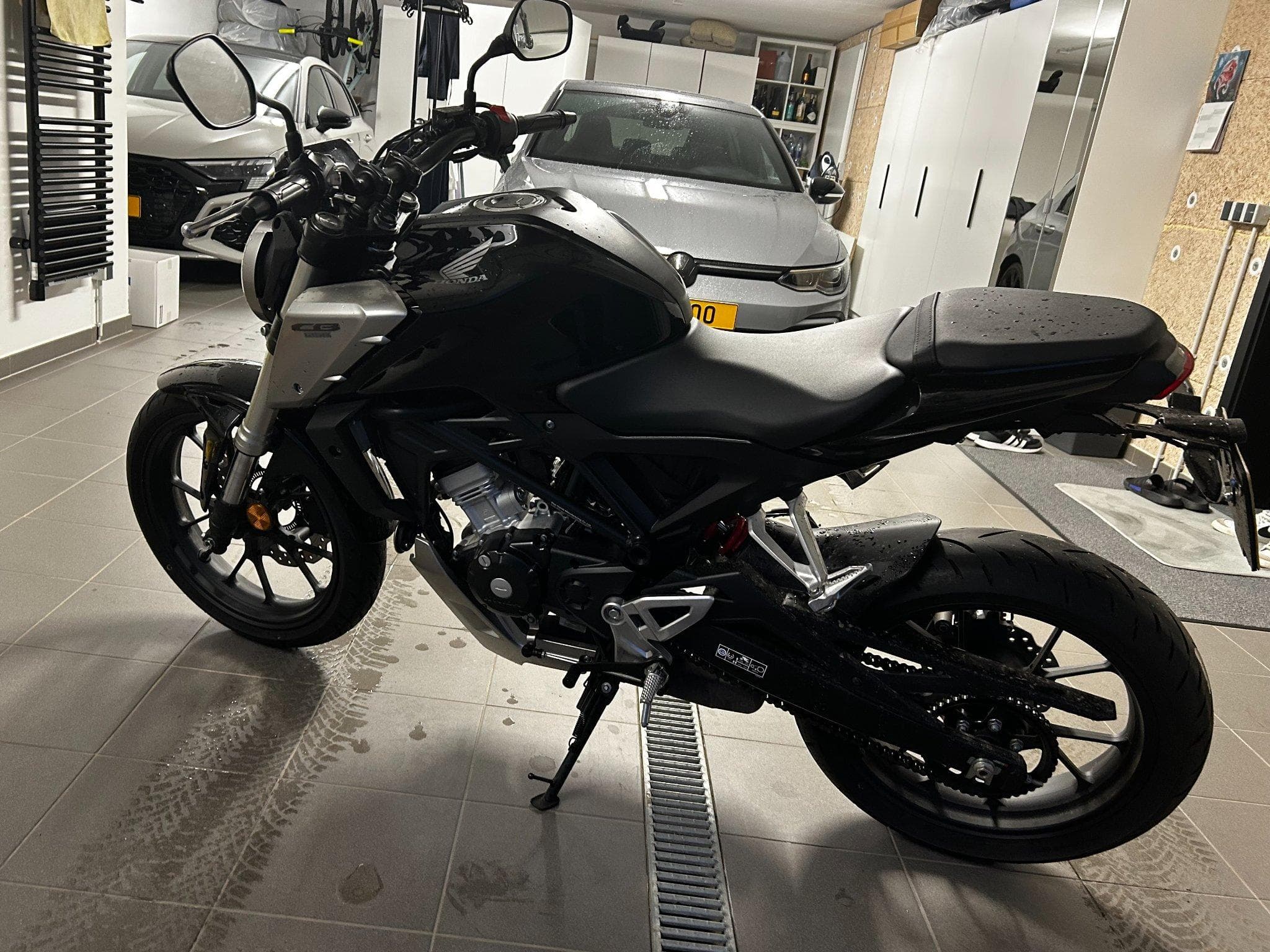 Honda CBR CBR125R (2018) - Foto 2