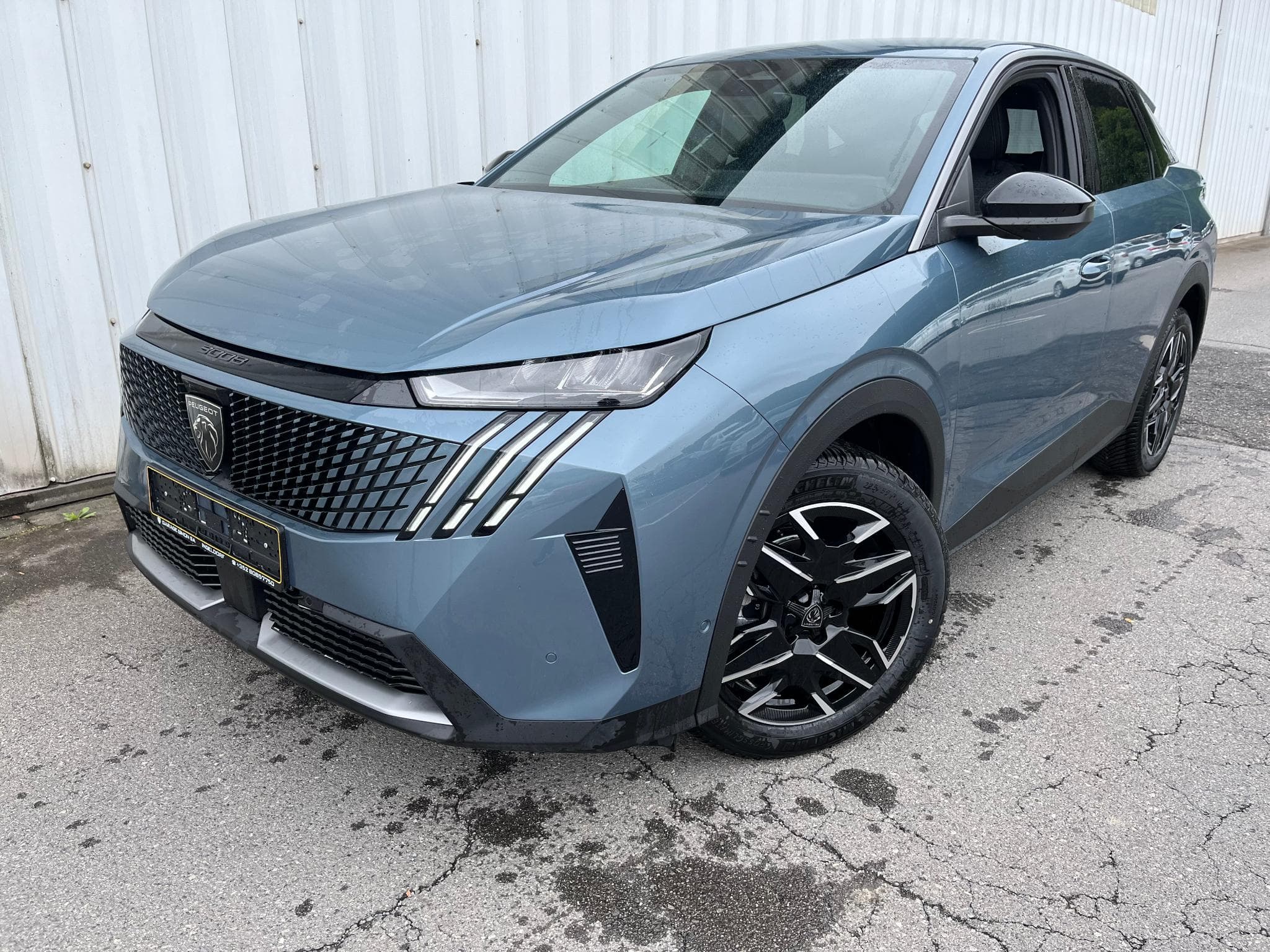 Peugeot 3008 Allure hybrid 145 (2026) - Photo 1