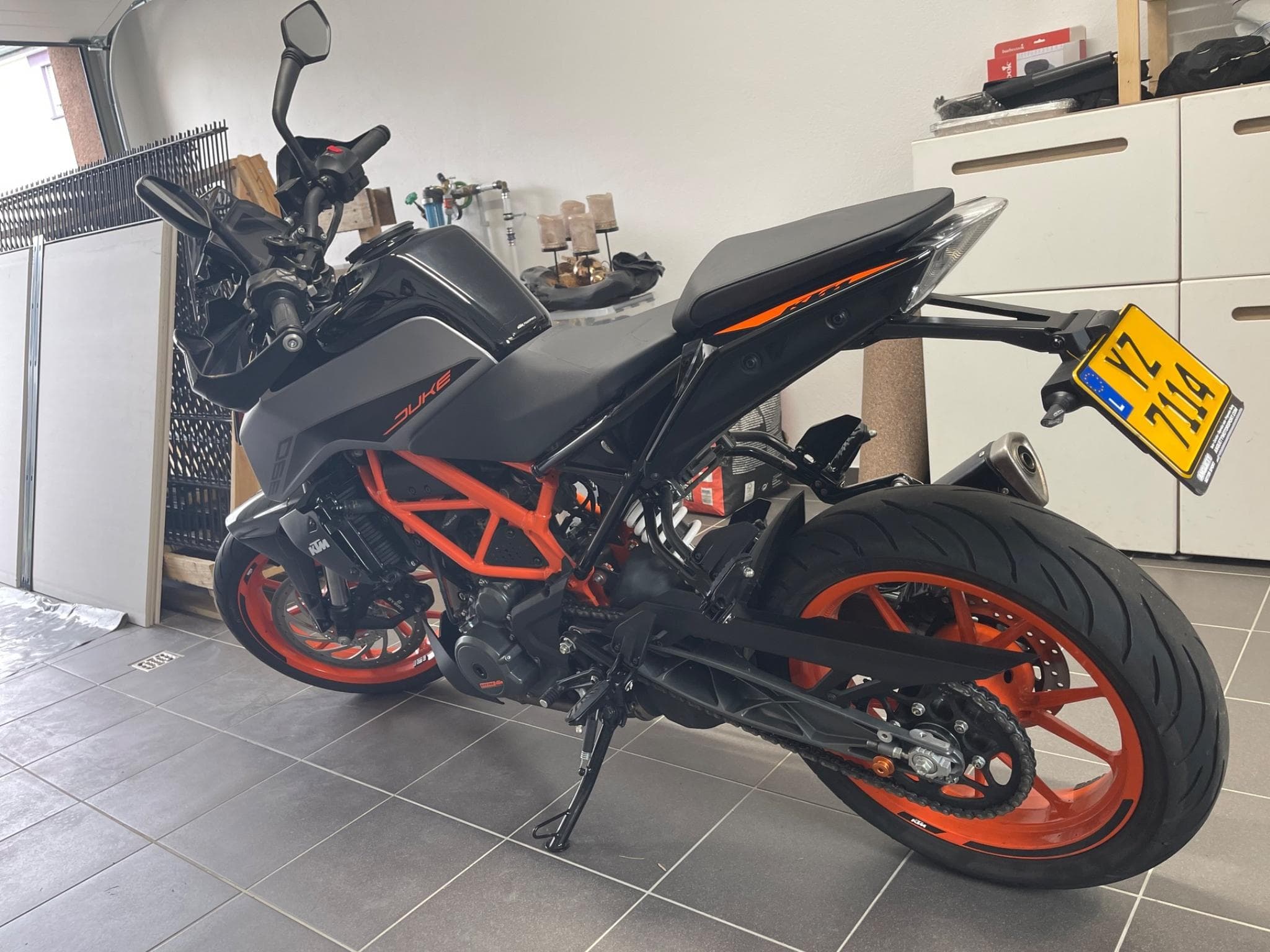 KTM Duke 390 (2022) - Photo 1