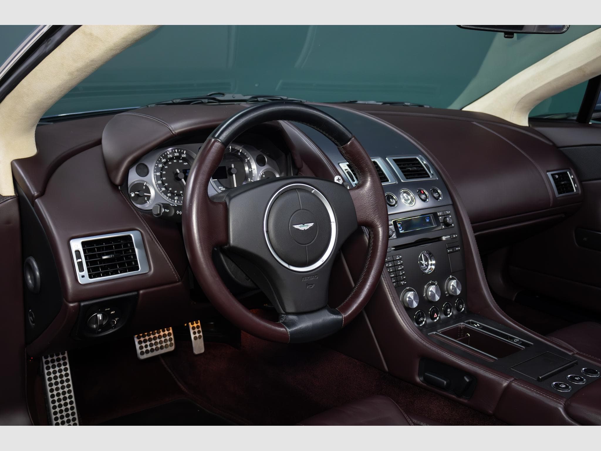 Aston-Martin V8 Vantage Roadster 4.3 | Double-Embrayage (2007) - Photo 16