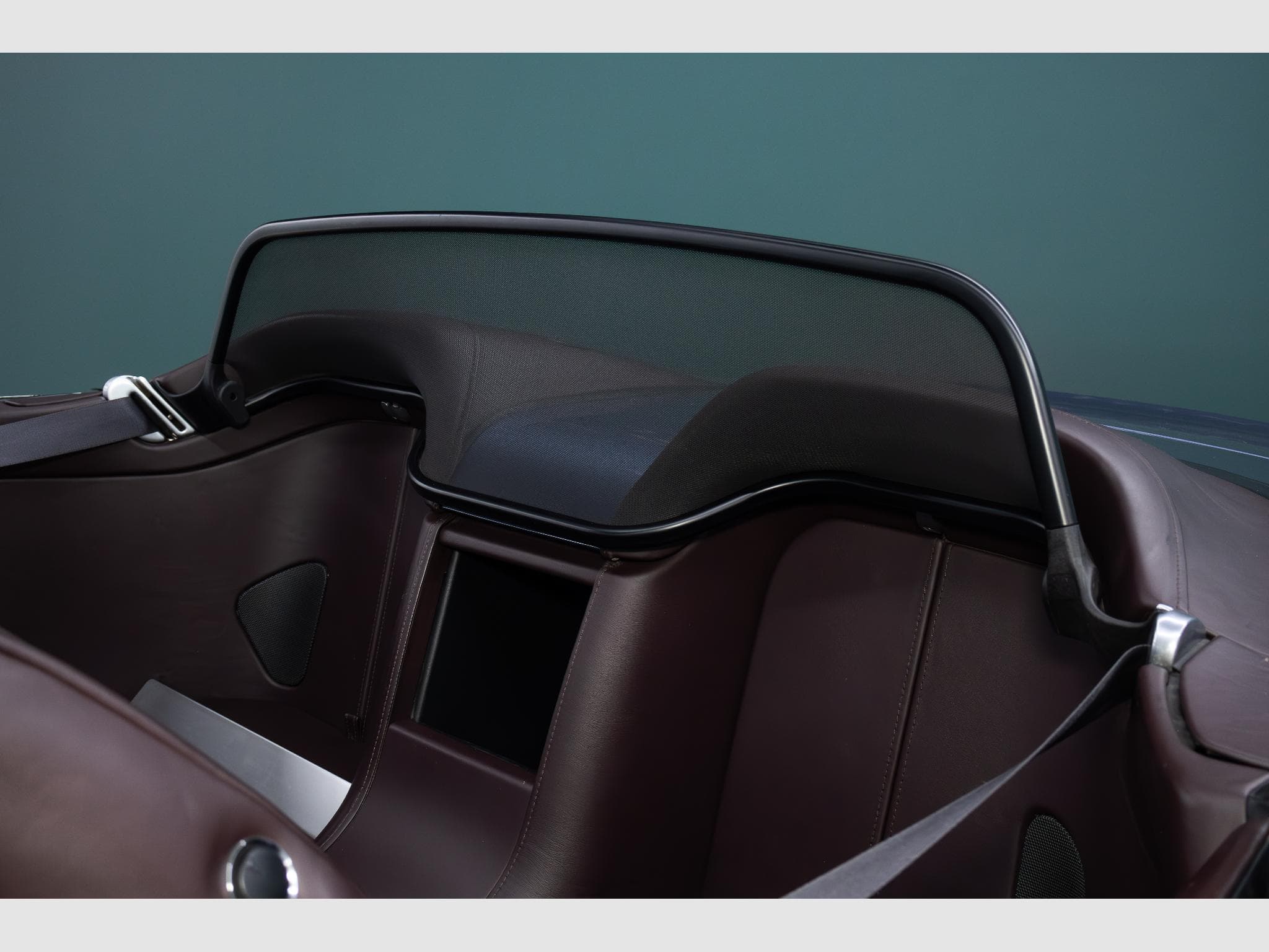 Aston-Martin V8 Vantage Roadster 4.3 | Double-Embrayage (2007) - Photo 23