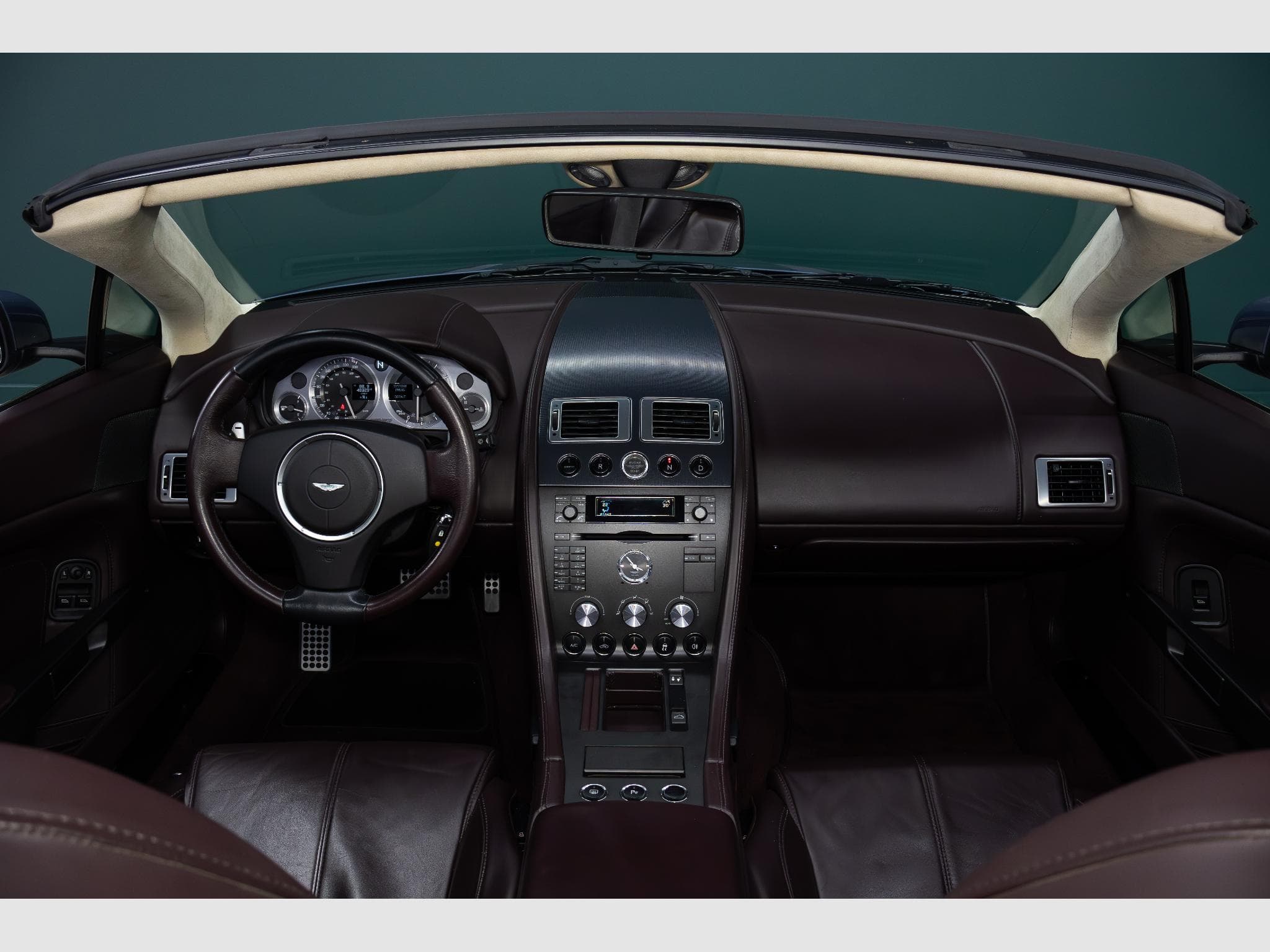Aston-Martin V8 Vantage Roadster 4.3 | Double-Embrayage (2007) - Photo 19
