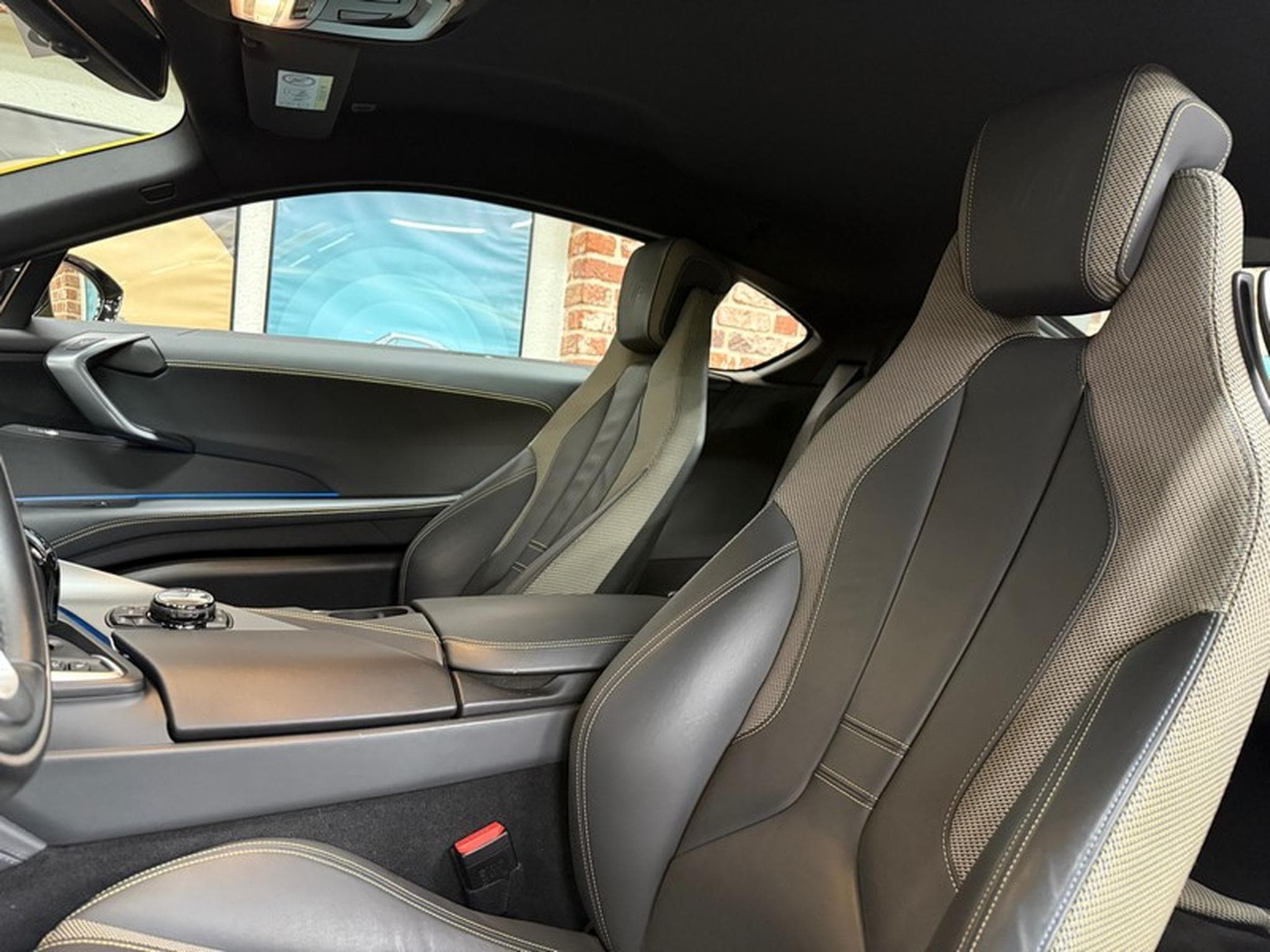 BMW i8 i8 eDrive 362cv ProTronic Frozen Yellow (2017) - Photo 5