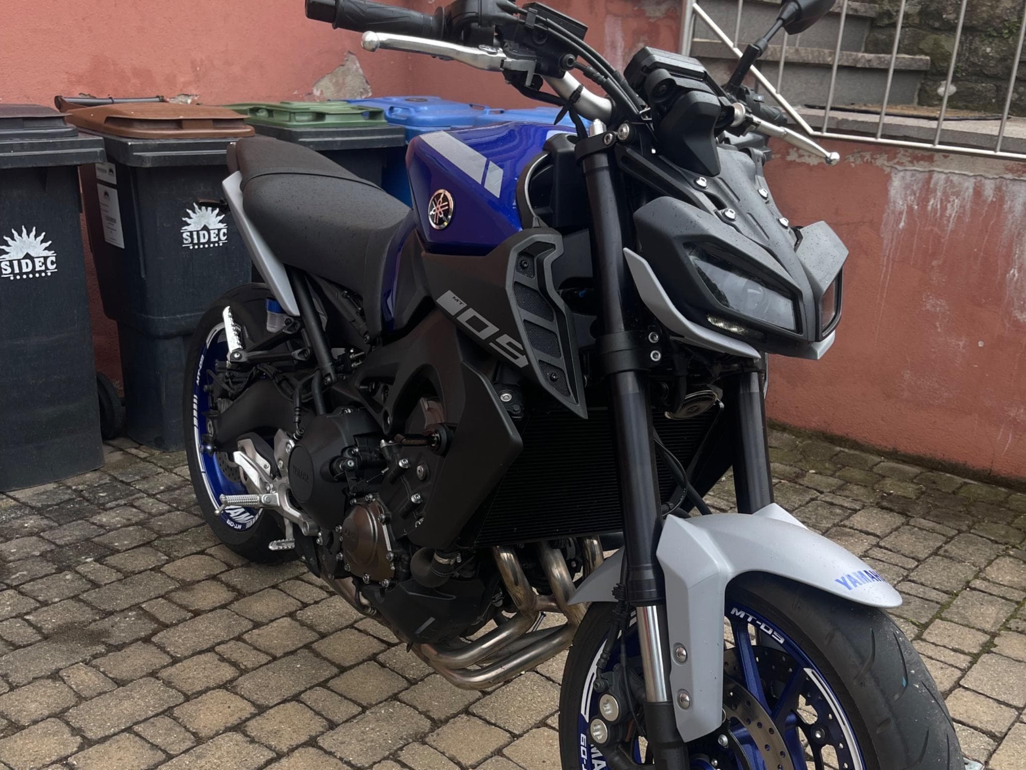 Yamaha MT09 Blue (2020) - Photo 1