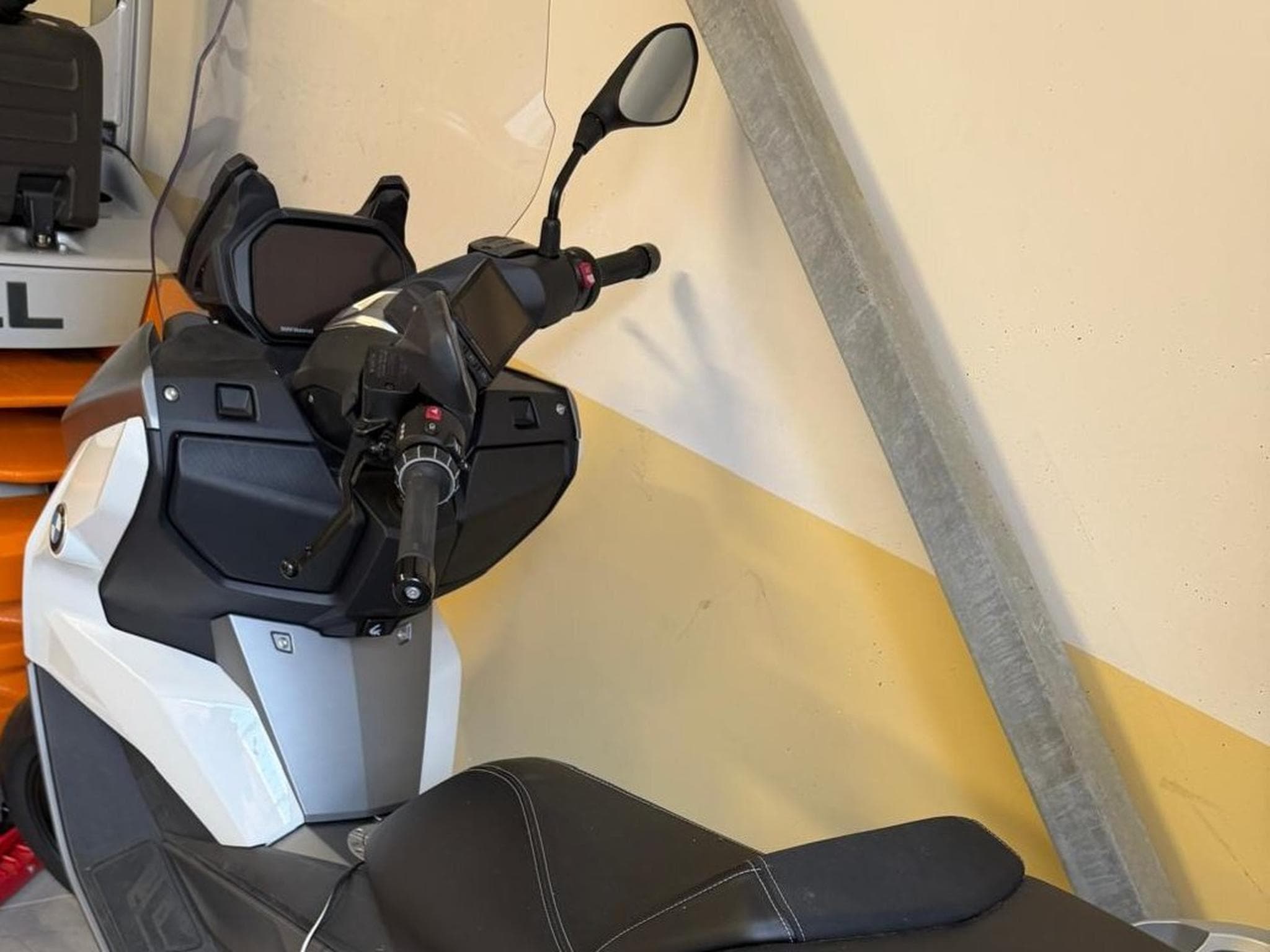 BMW C 400 GT (2023) - Photo 2