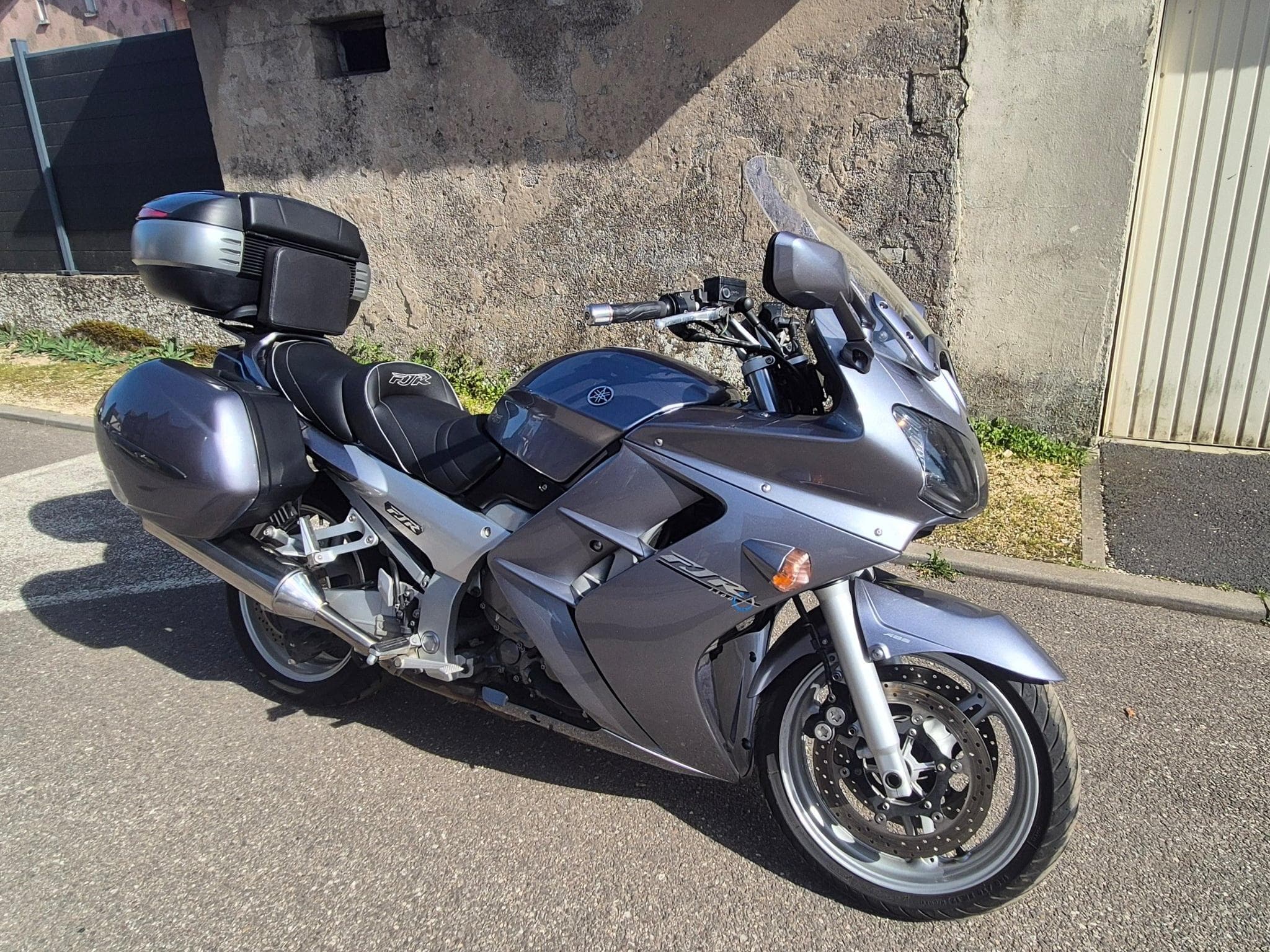 Yamaha FJR (2003) - Photo 1