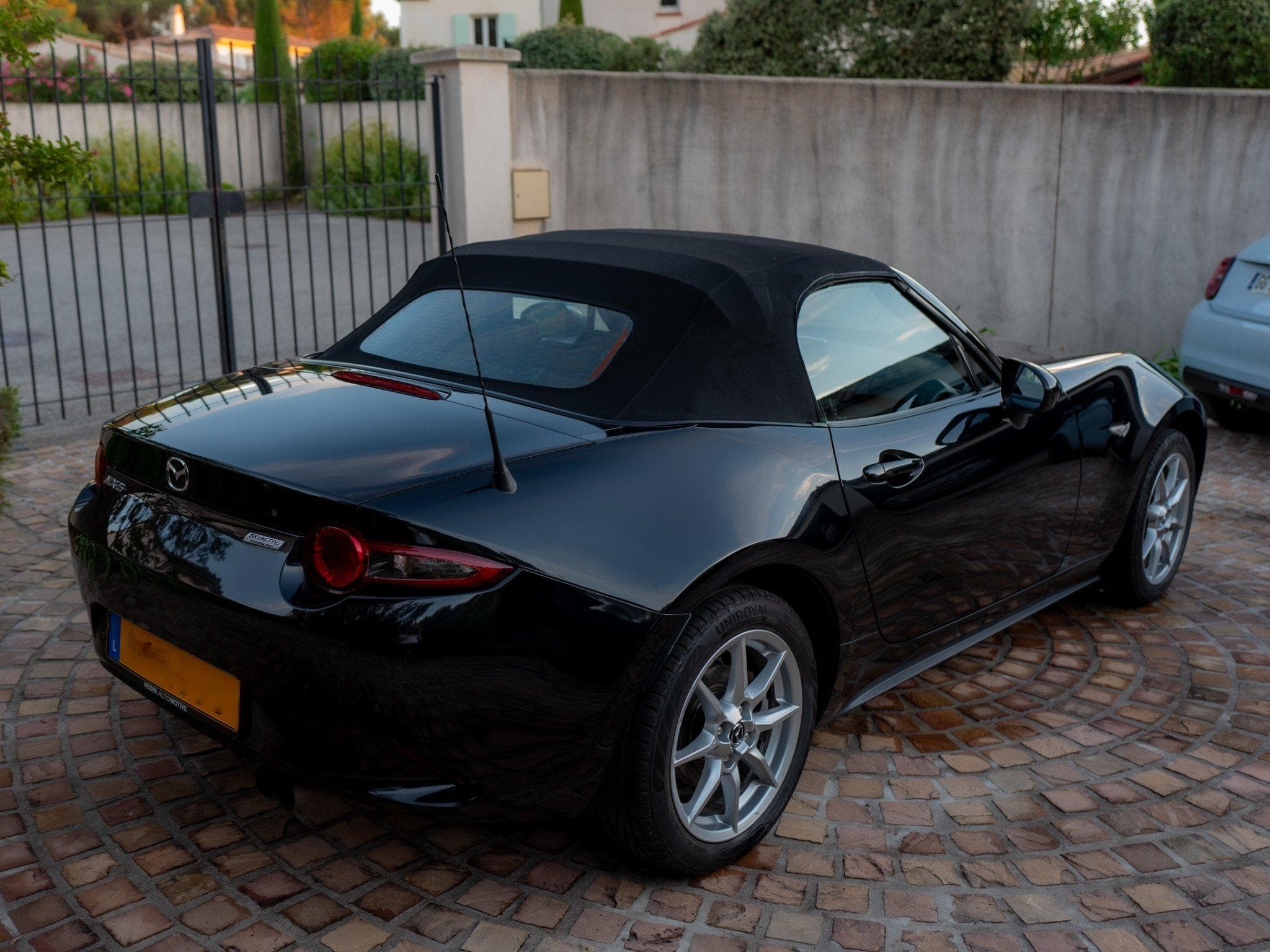 Mazda MX-5 1.5L 1er propriétaire Full historique (2016) - Photo 2