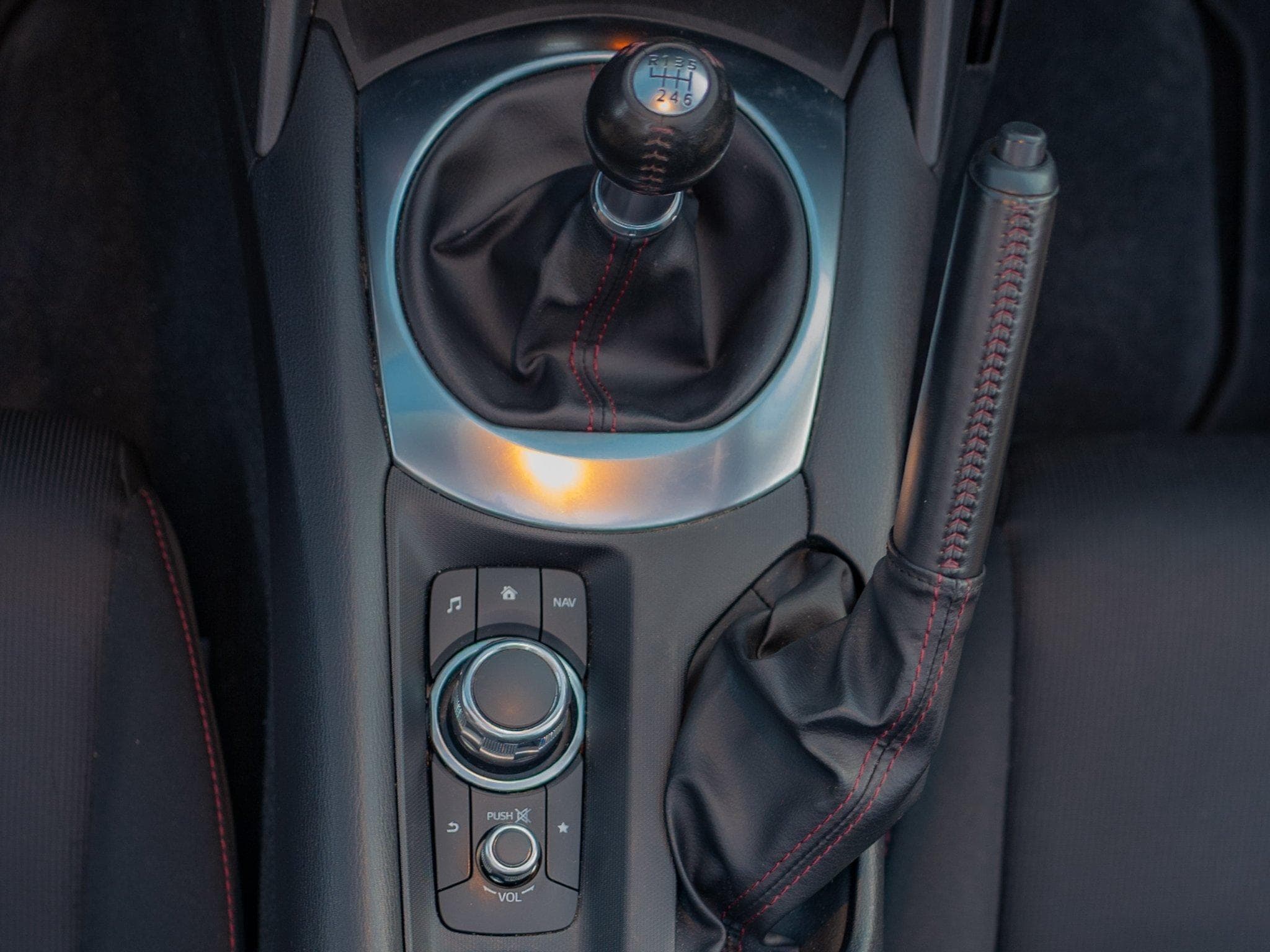 Mazda MX-5 1.5L 1er propriétaire Full historique (2016) - Photo 9