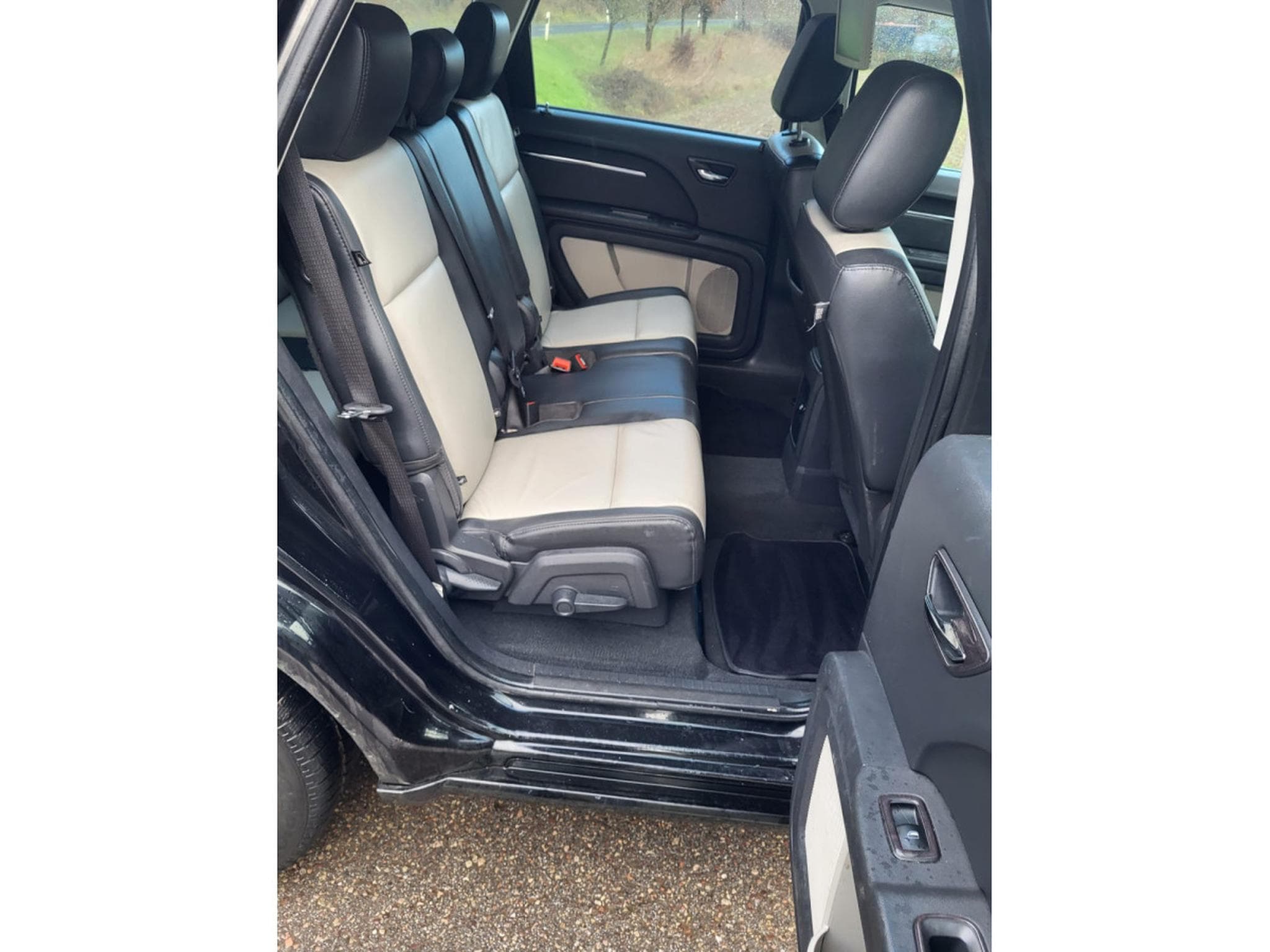 Dodge Journey 2.7 SXT FlexFuel - essence et E85 Ethanol - 7 places (2009) - Photo 7