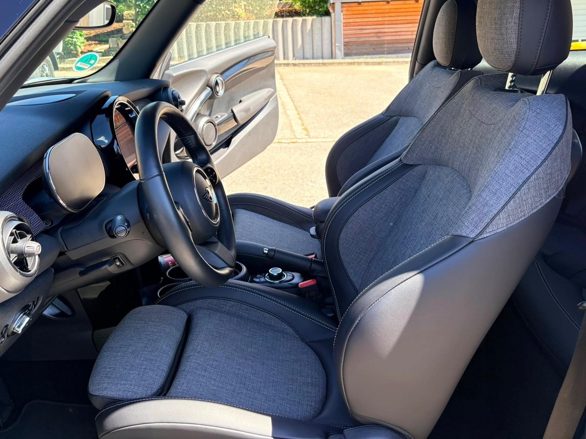 Mini Cooper MINI Cooper 3 portes Automatique (2022) - Photo 3