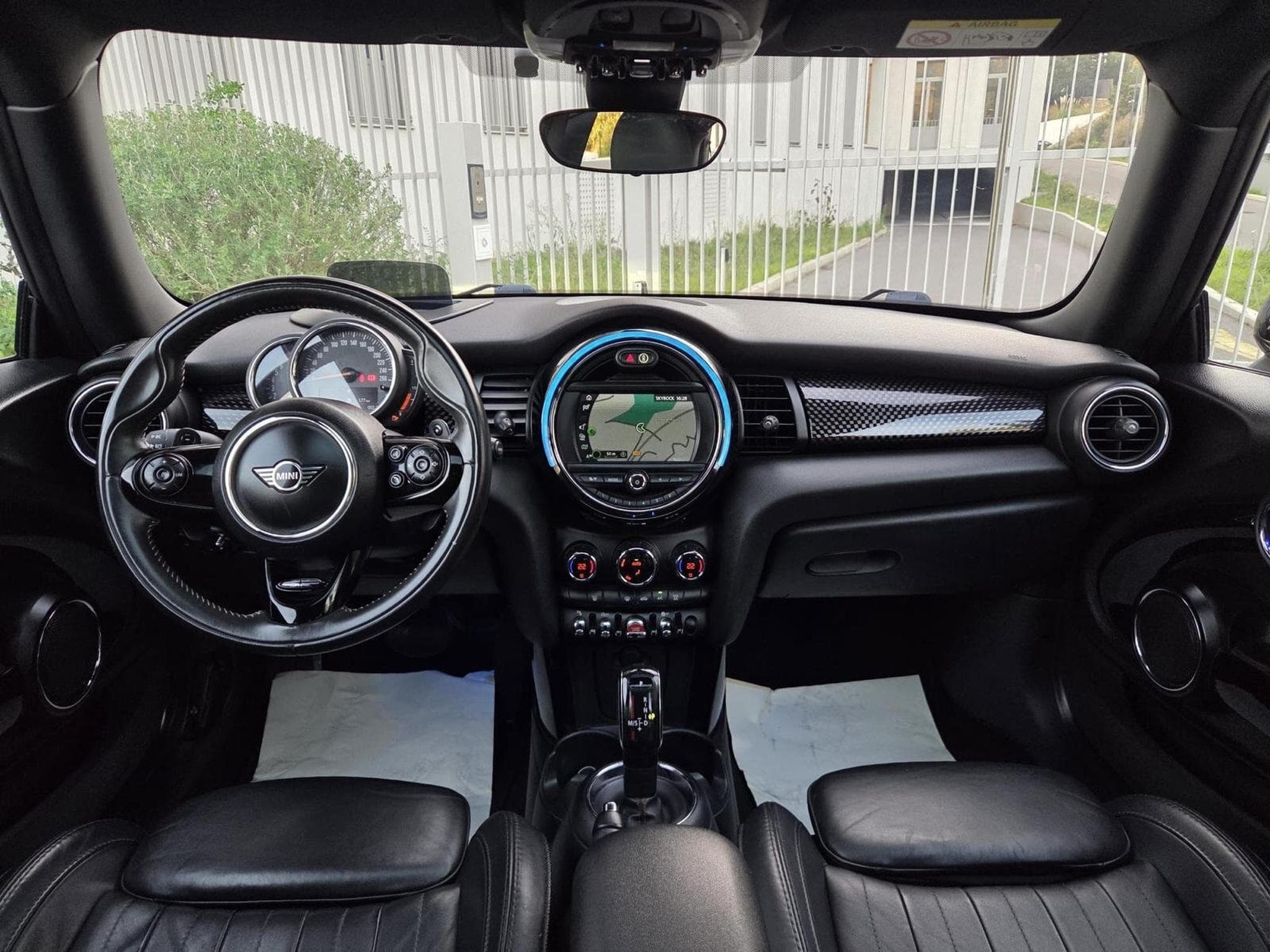 Mini Cooper Mini cooper s 2.0i 192cv bva 7 heddon st (2019) - Photo 3
