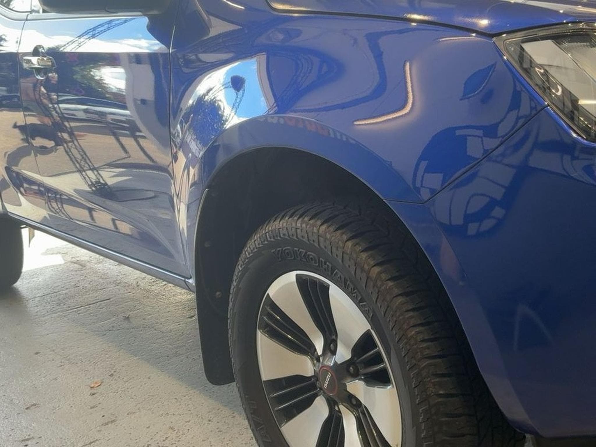 Isuzu D-Max 1.9 Turbodiesel Space Cab 4WD LSE (2021) - Photo 2