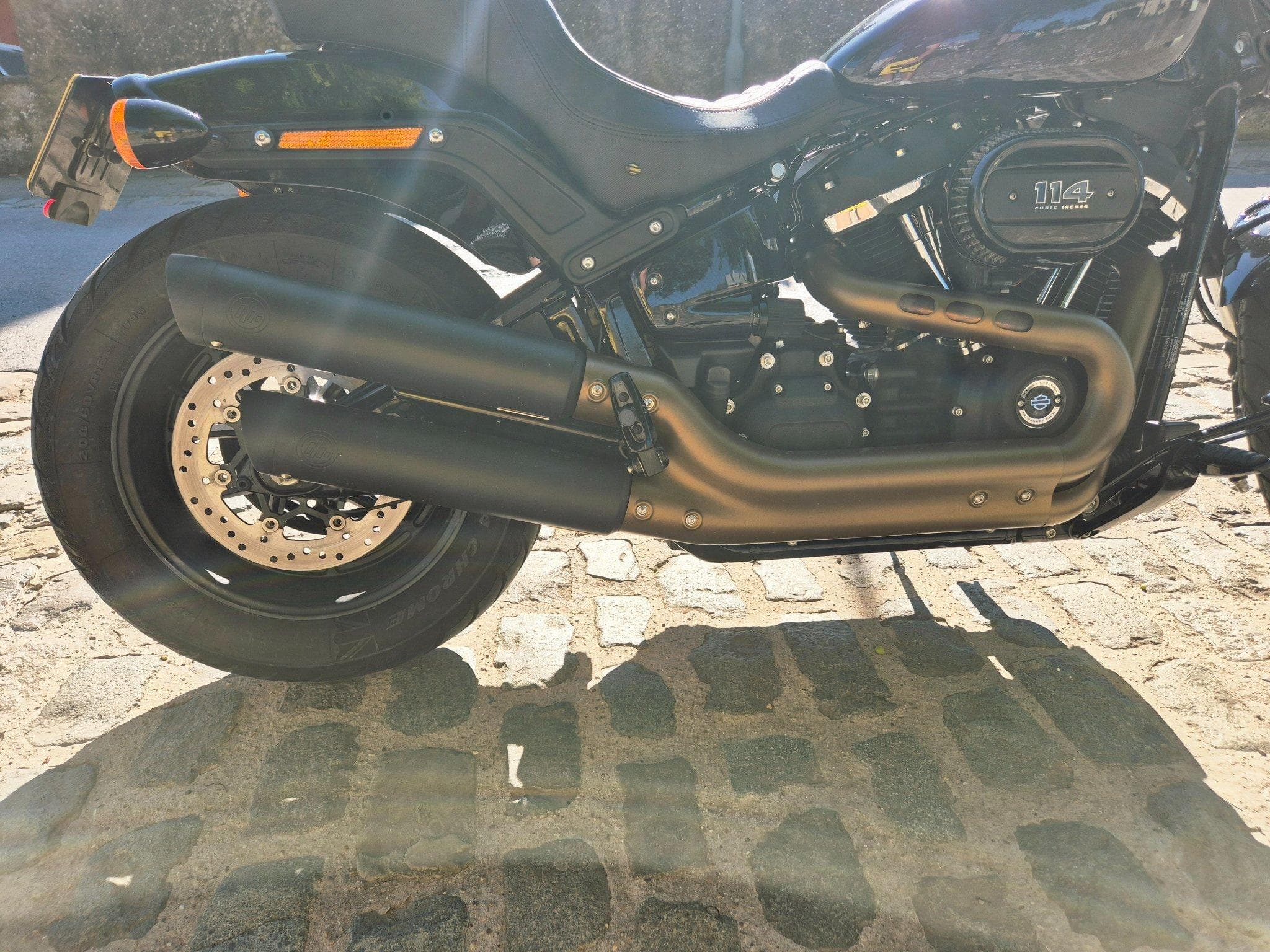 Harley-Davidson Fat Bob 114 + échappement KessTech (Homologué) (2021) - Photo 8