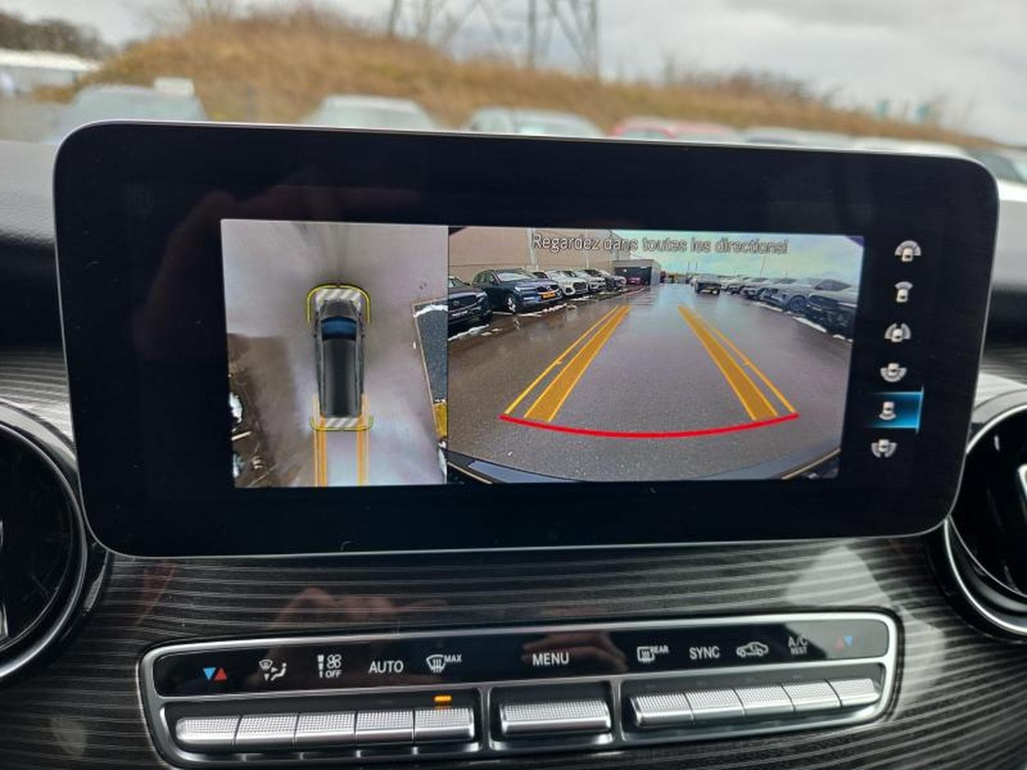 Mercedes V d Avantgarde Double Cabine / Diesel (2023) - Photo 16