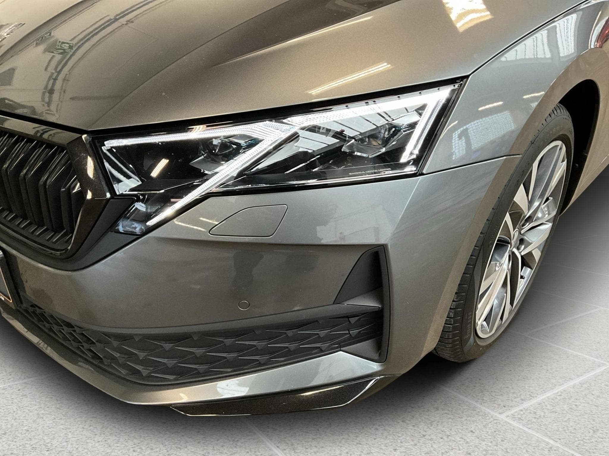 Skoda Octavia Combi+Sportline+DSG+Pano+AHK (2025) - Photo 18