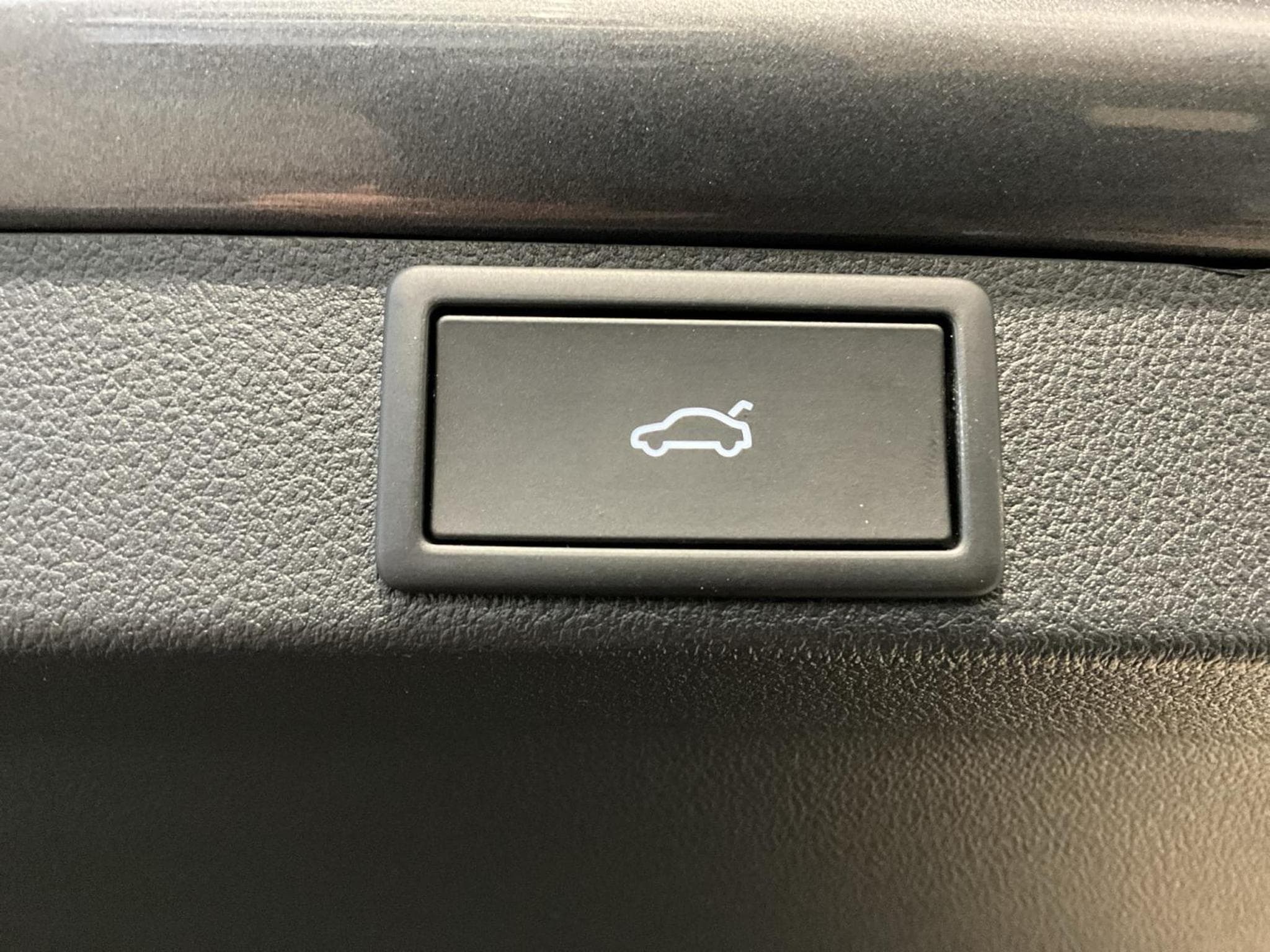 Skoda Octavia Combi+Sportline+DSG+Pano+AHK (2025) - Photo 19