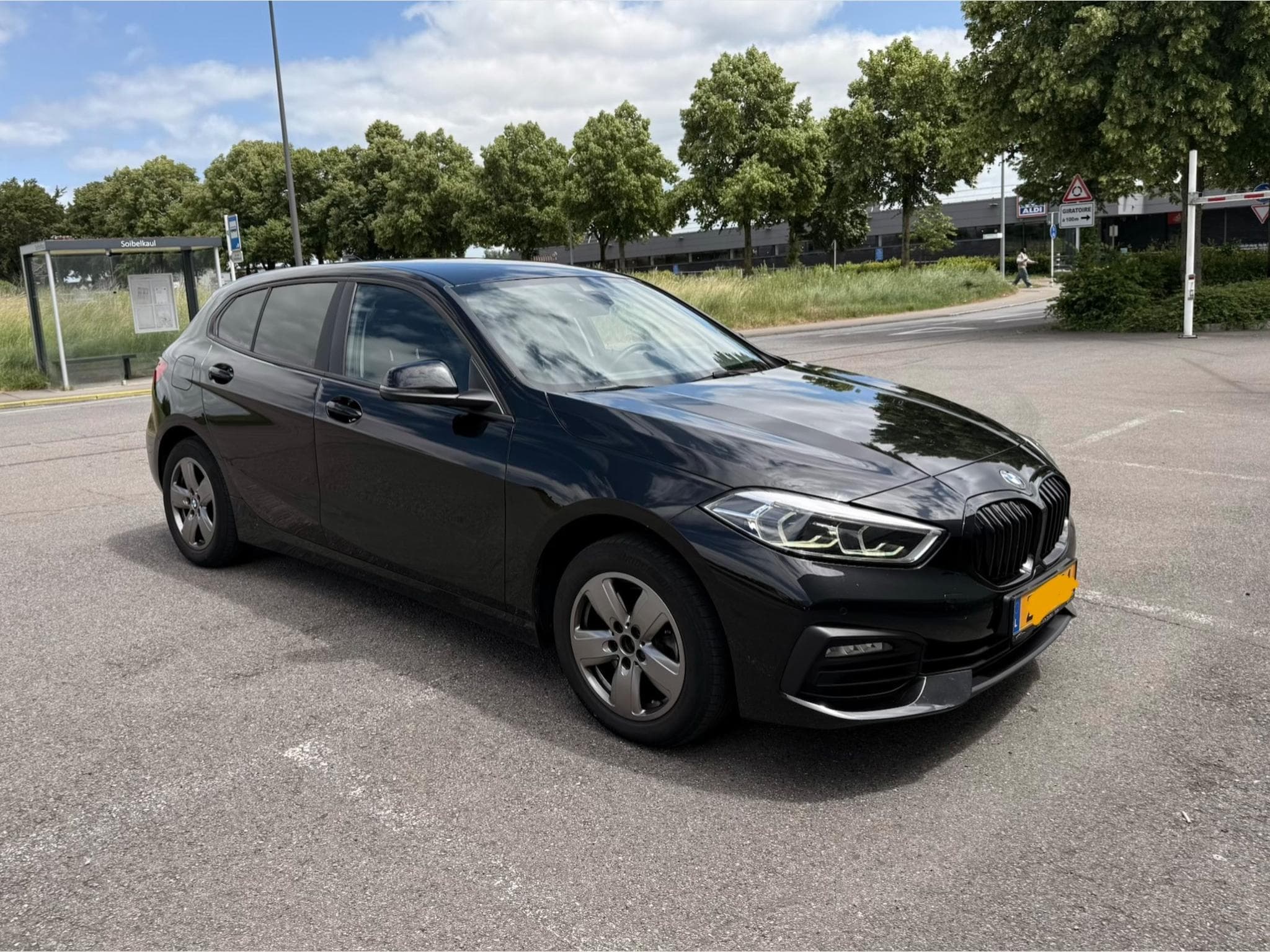 BMW 116 116d (2021) - Photo 1