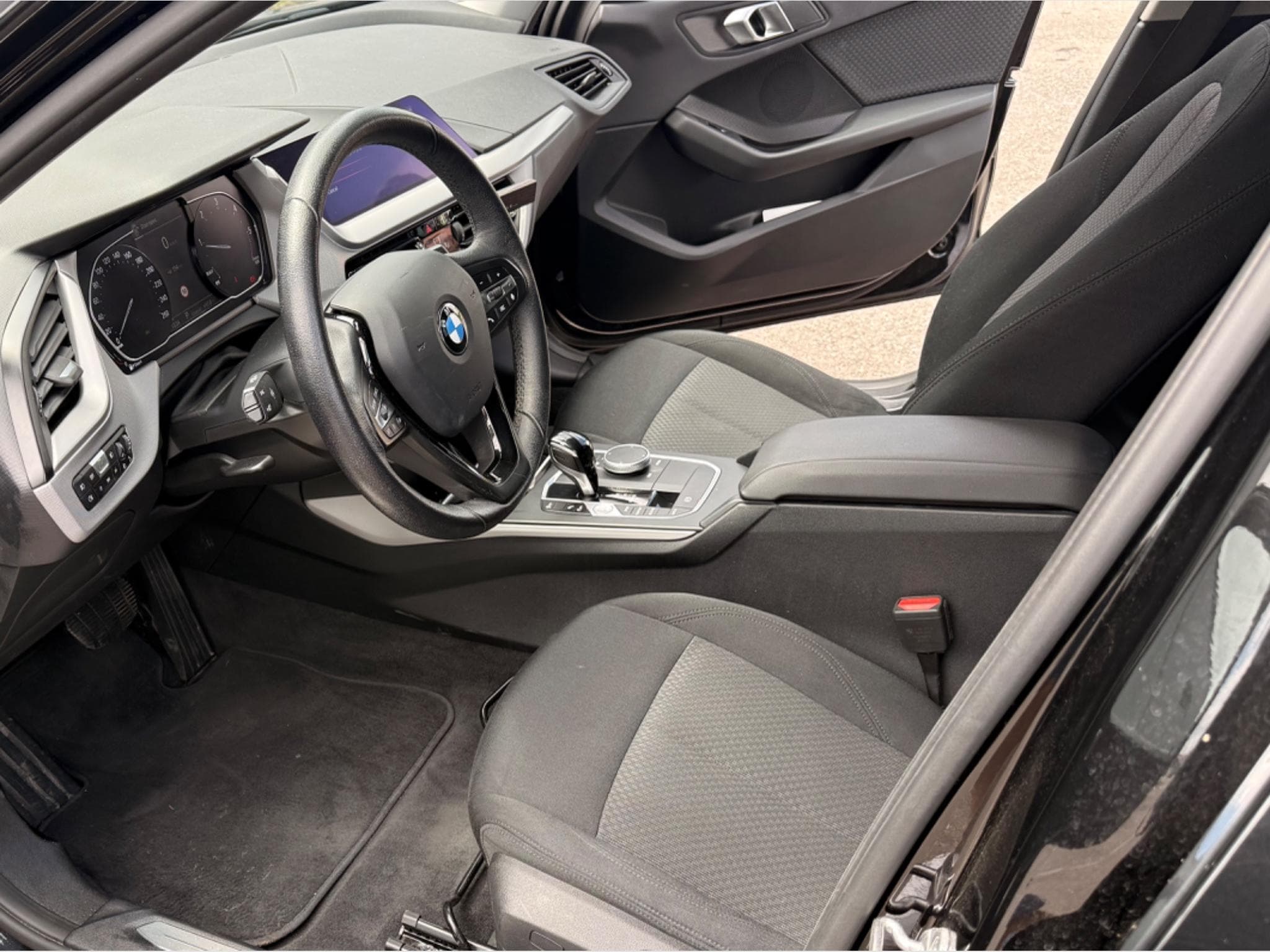 BMW 116 116d (2021) - Photo 3