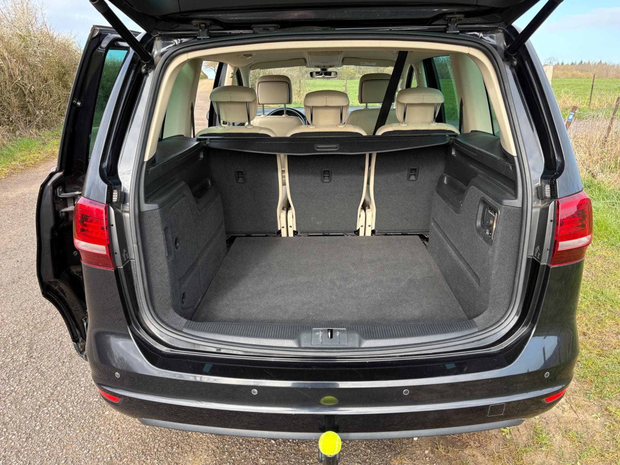 VW Sharan 2,0 TDI, 184 PS, HIGHLINE, AHK,CAM,NAVI (2016) - Photo 13