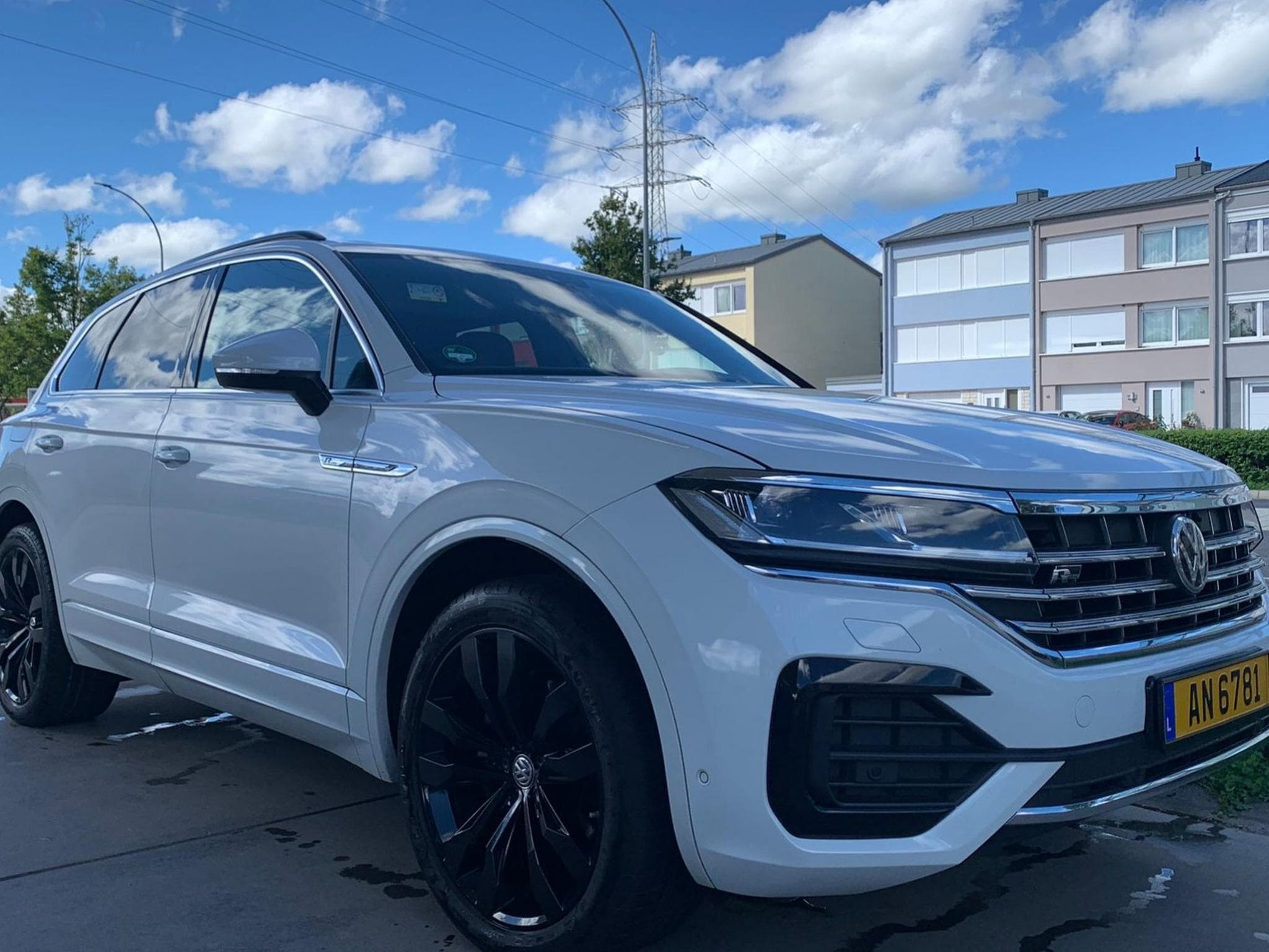 VW Touareg R -LINE (2018) - Foto 1