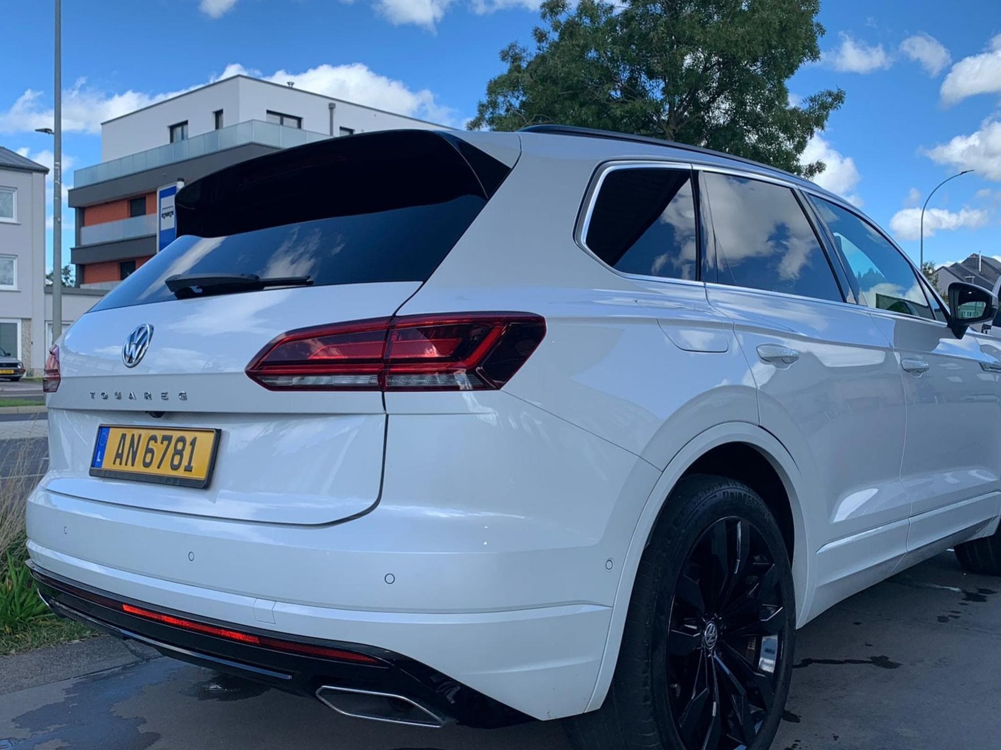 VW Touareg R -LINE (2018) - Foto 2